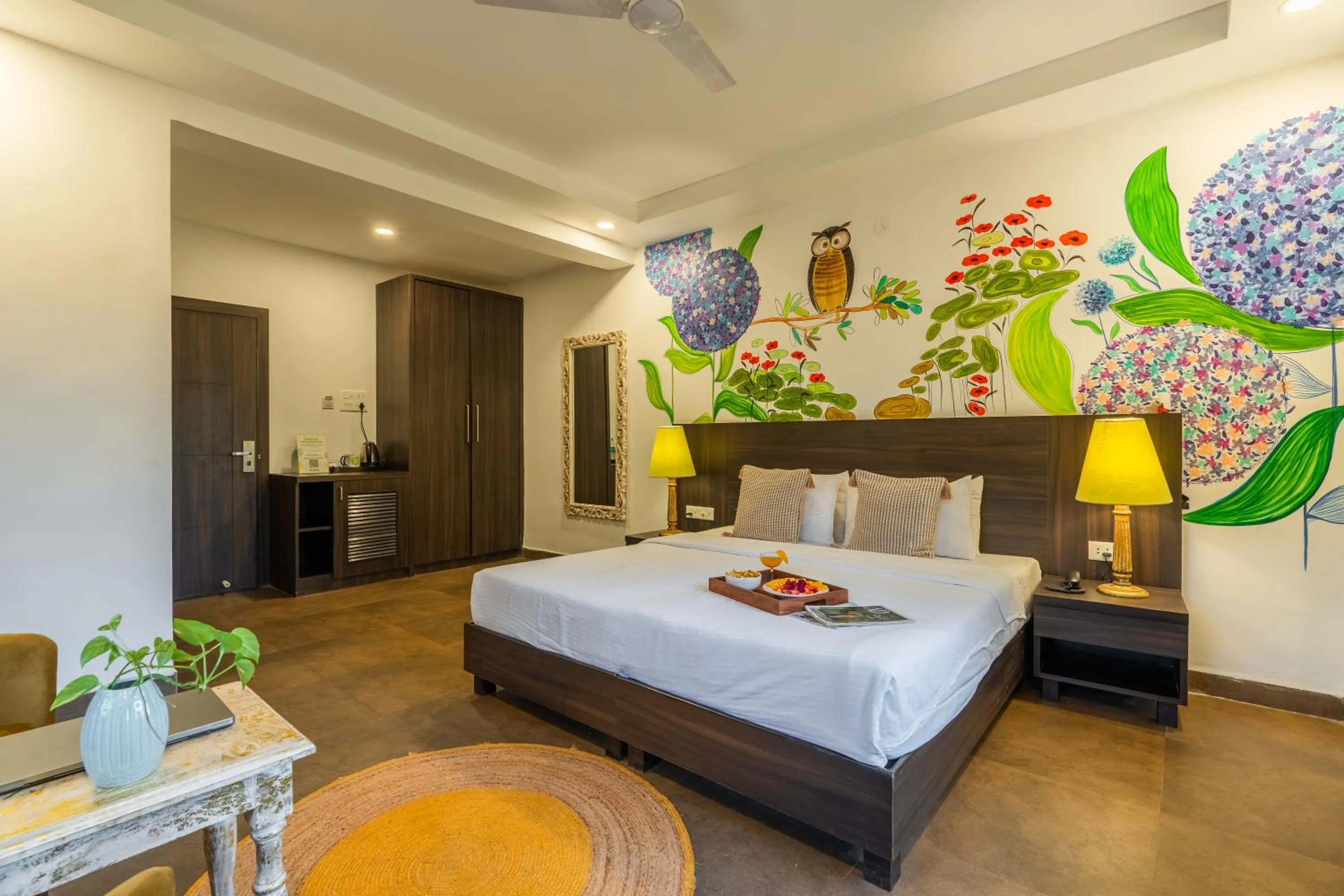 Photo of the whole room, Bed in Locomo Boutique, Morjim - Cozy tropical stay, near beach