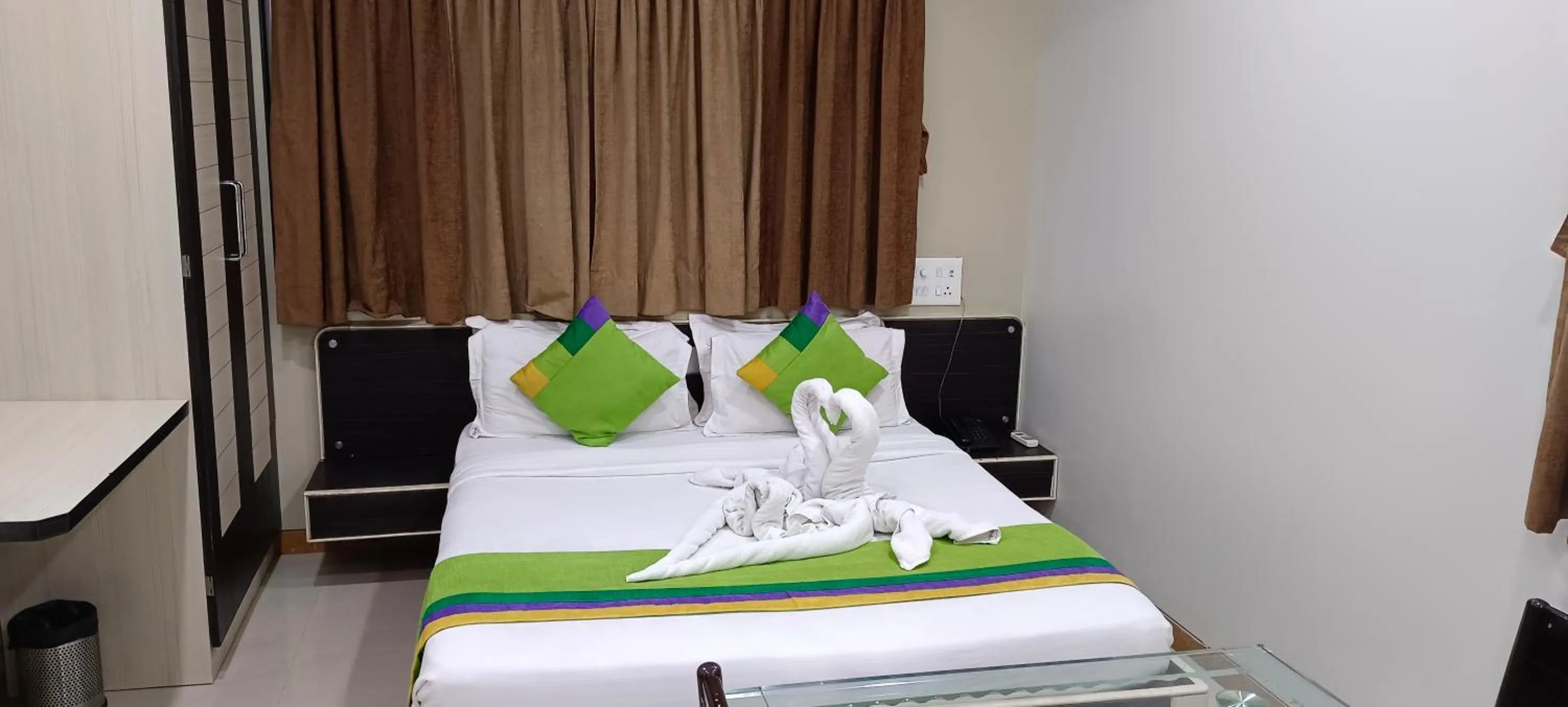 Bed in Hotel Bagga International