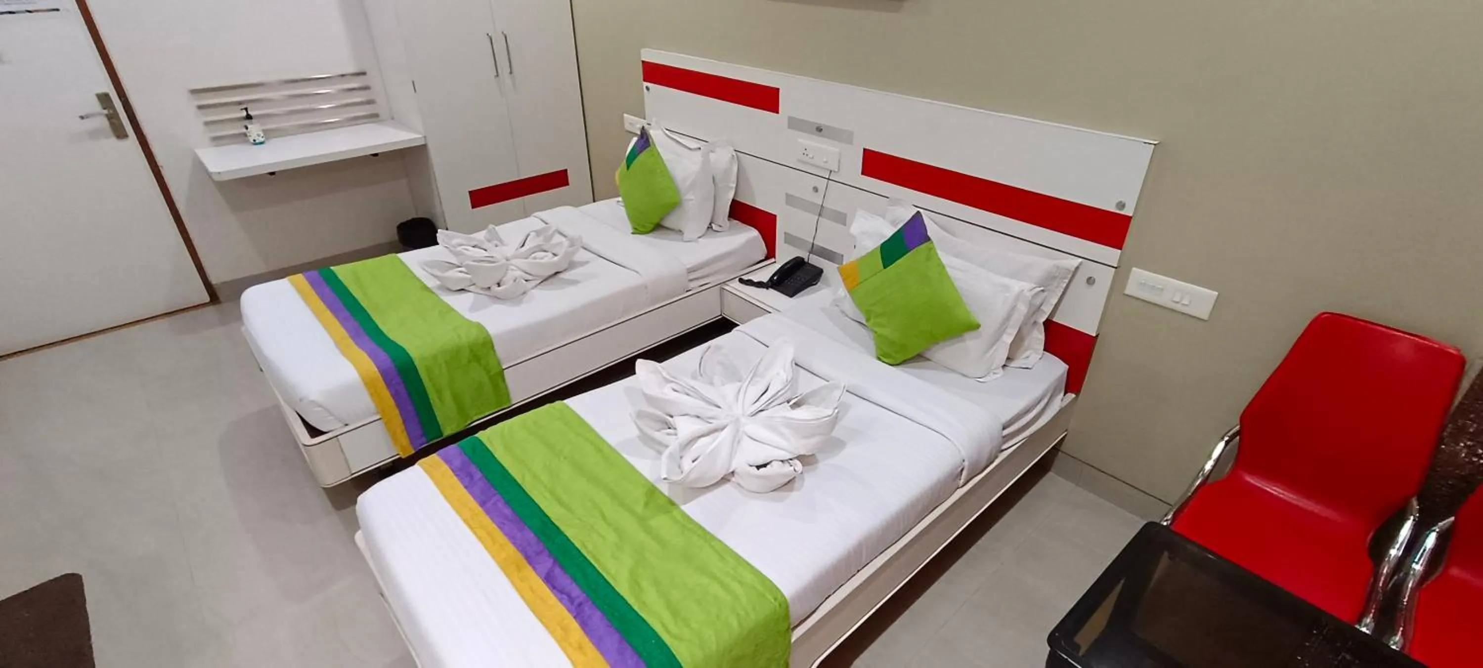 Bed in Hotel Bagga International