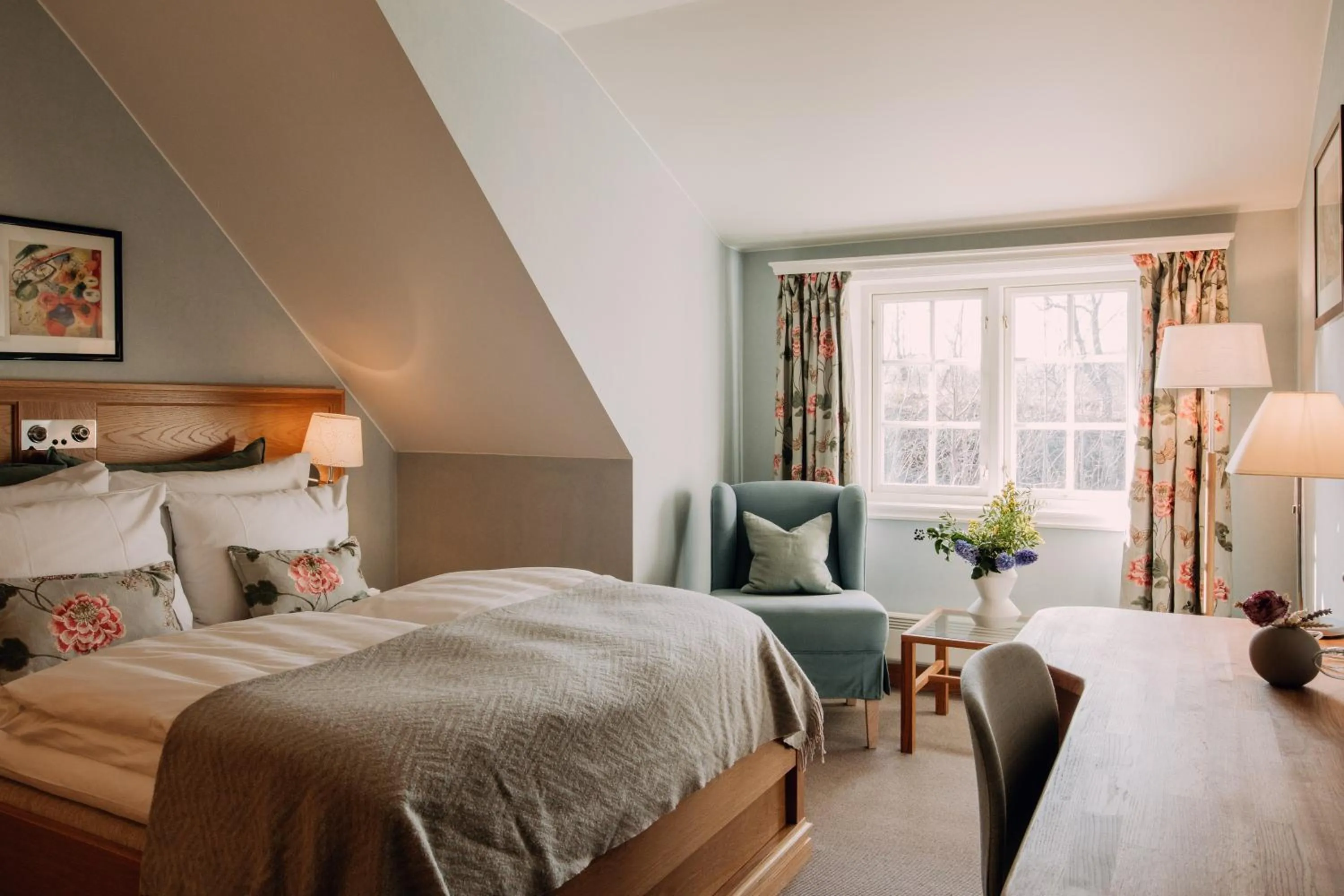 Photo of the whole room, Bed in Engø Gård Hotel & Restaurant