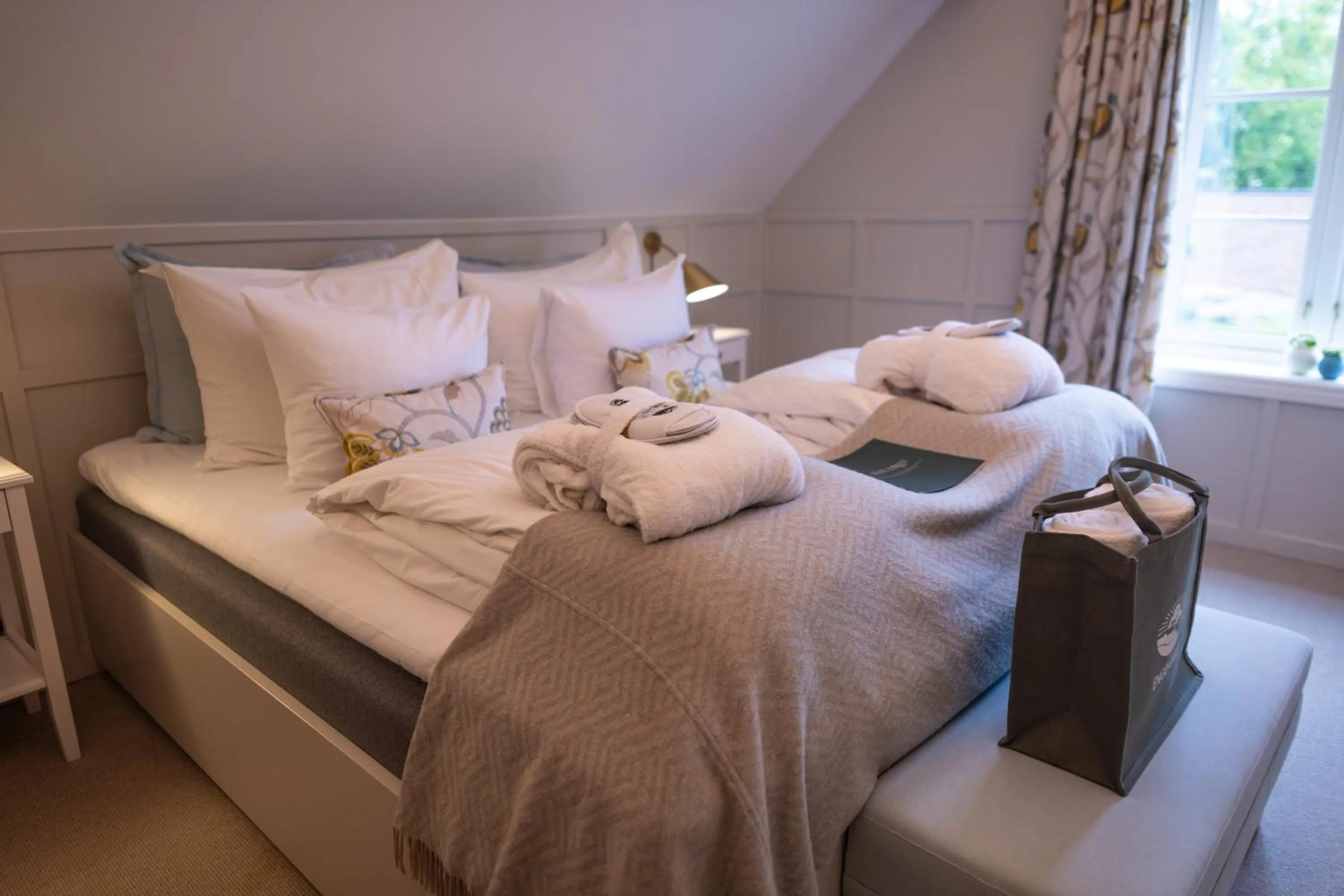 Bed in Engø Gård Hotel & Restaurant