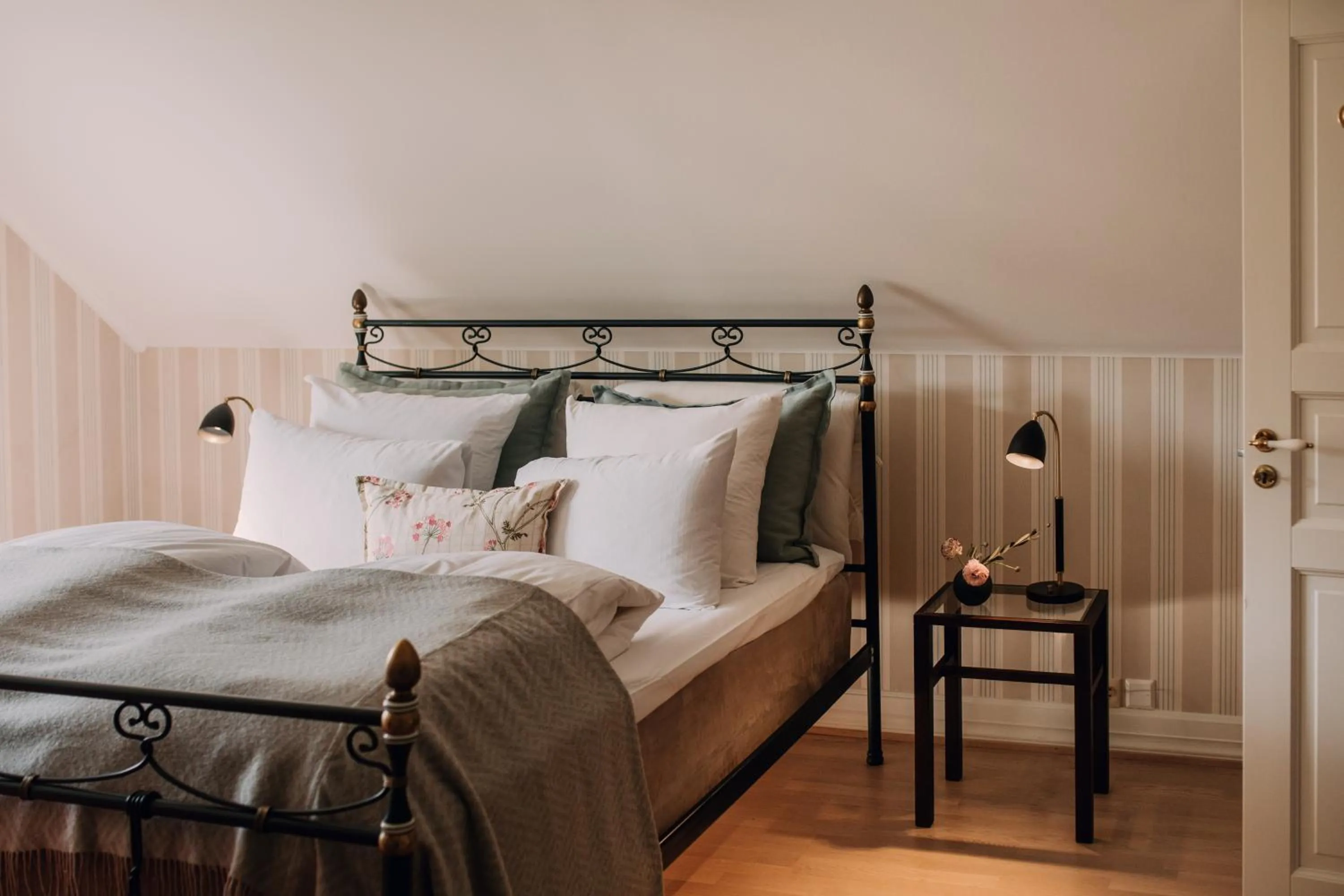 Bed in Engø Gård Hotel & Restaurant