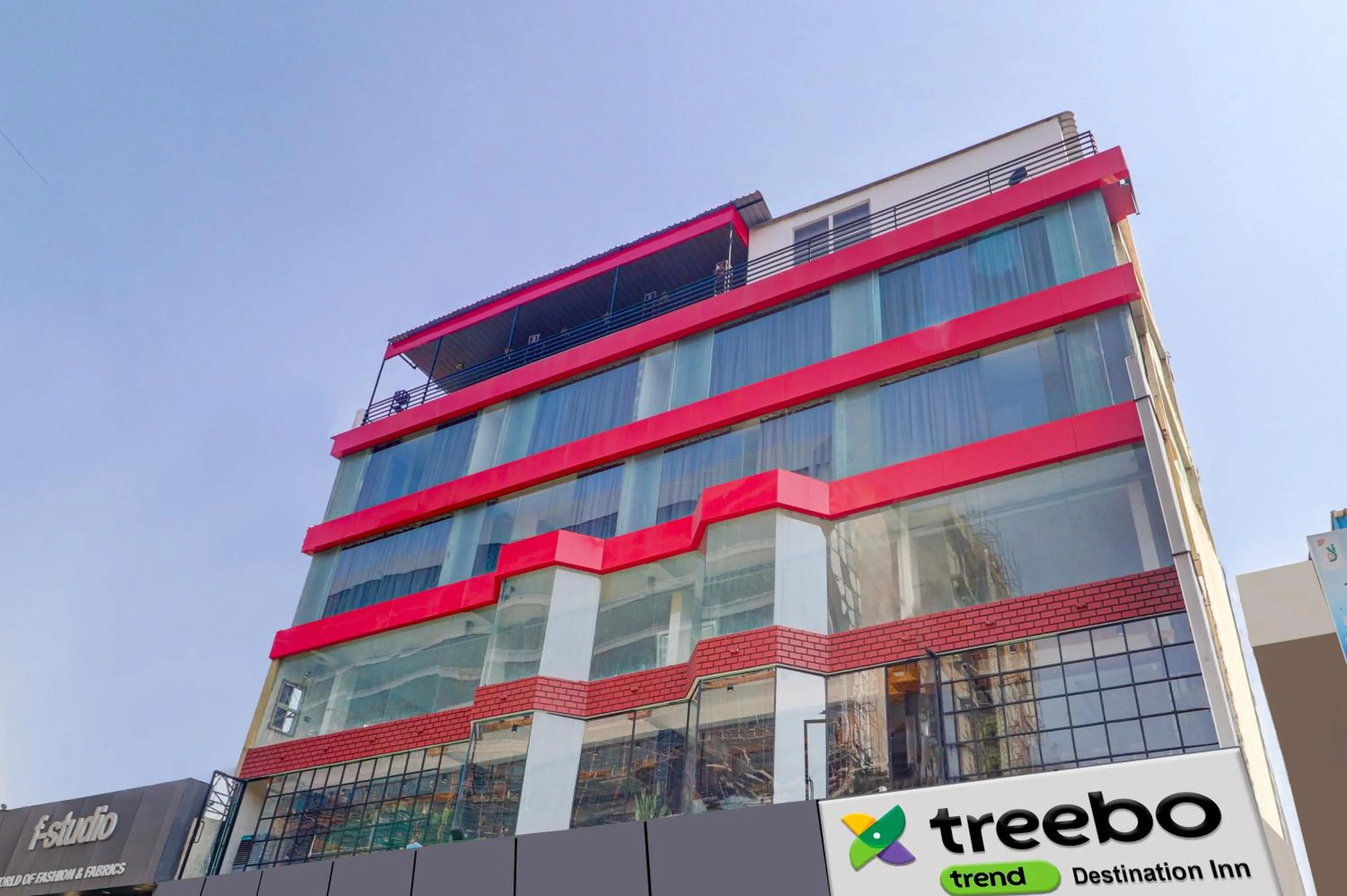Property building in Treebo Destination Inn
