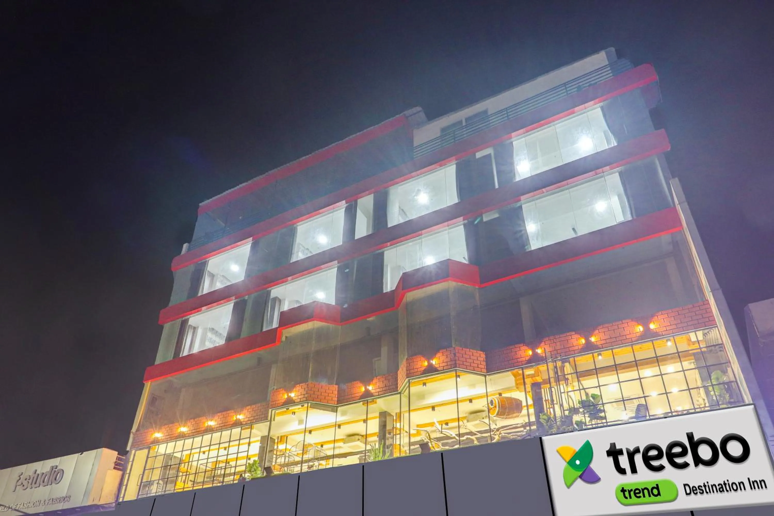 Property building in Treebo Destination Inn