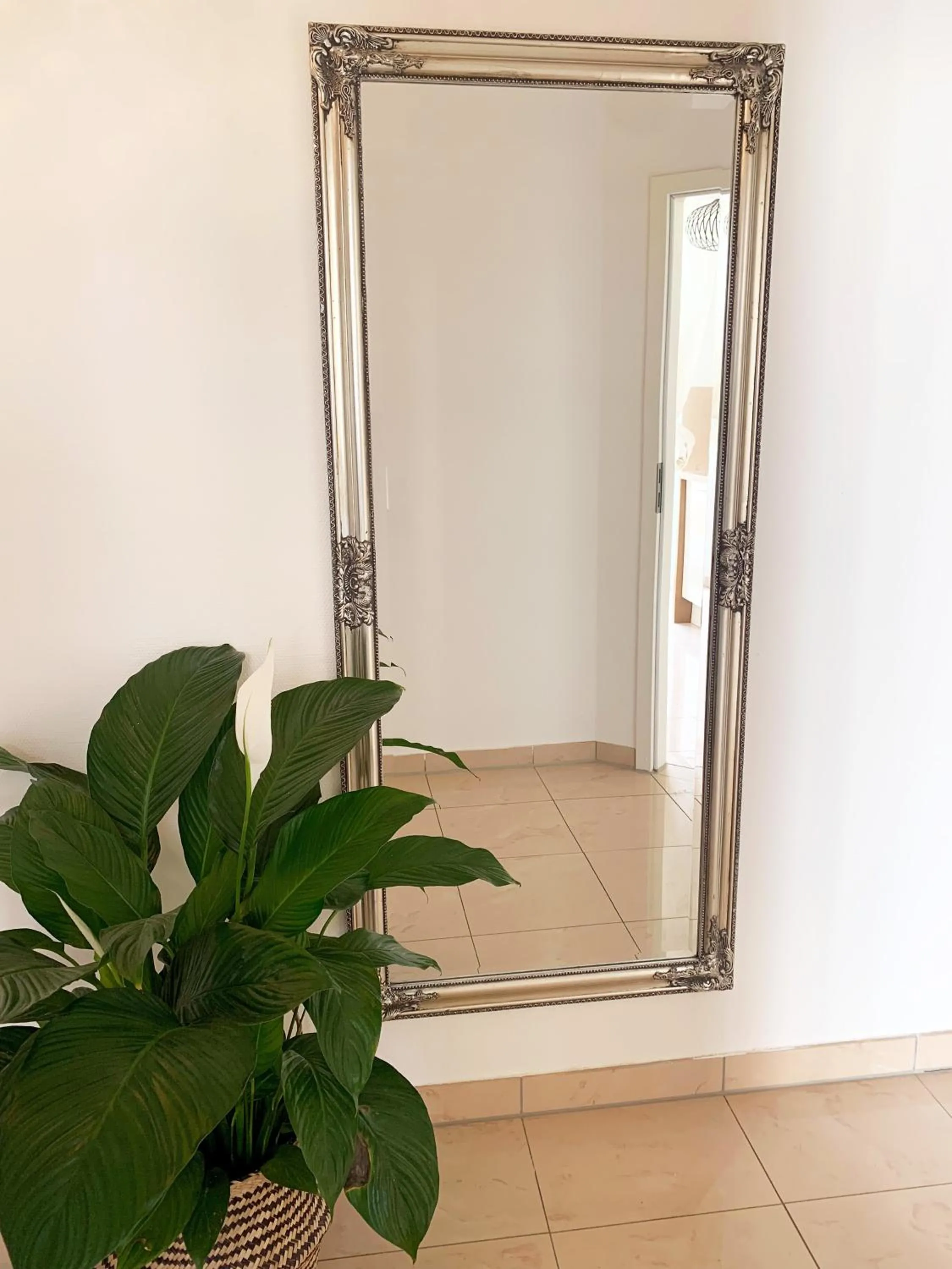 One-Bedroom Apartment in Ruhige Wohnung in zentraler Lage - Quiet flat in a central location