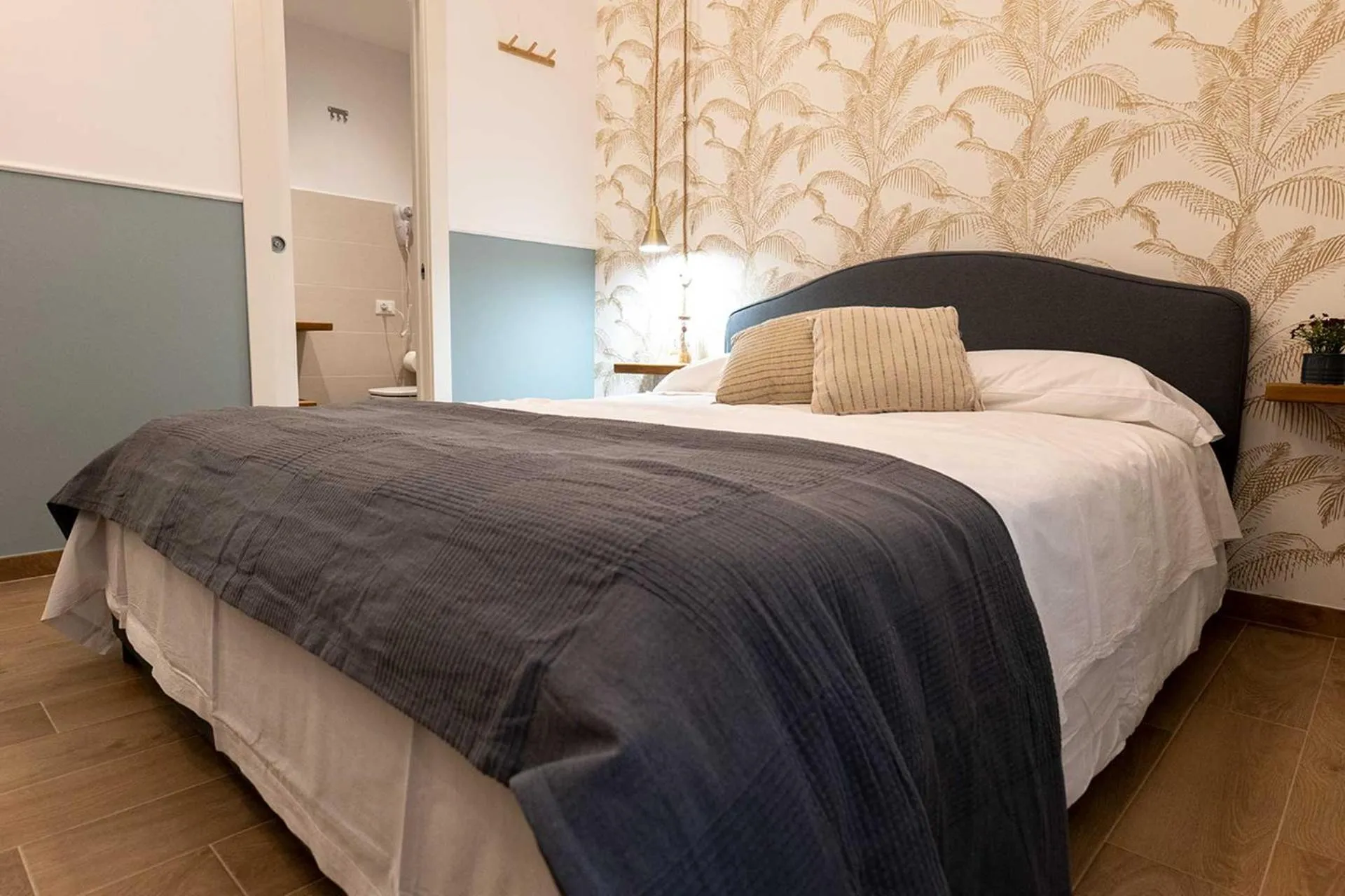 Bedroom, Bed in Smart Guesthouse Termini