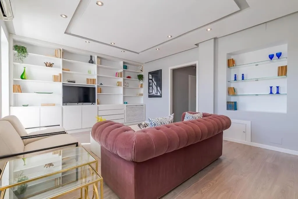 TV and multimedia in Apartamento con terraza en Barrio de Salamanca