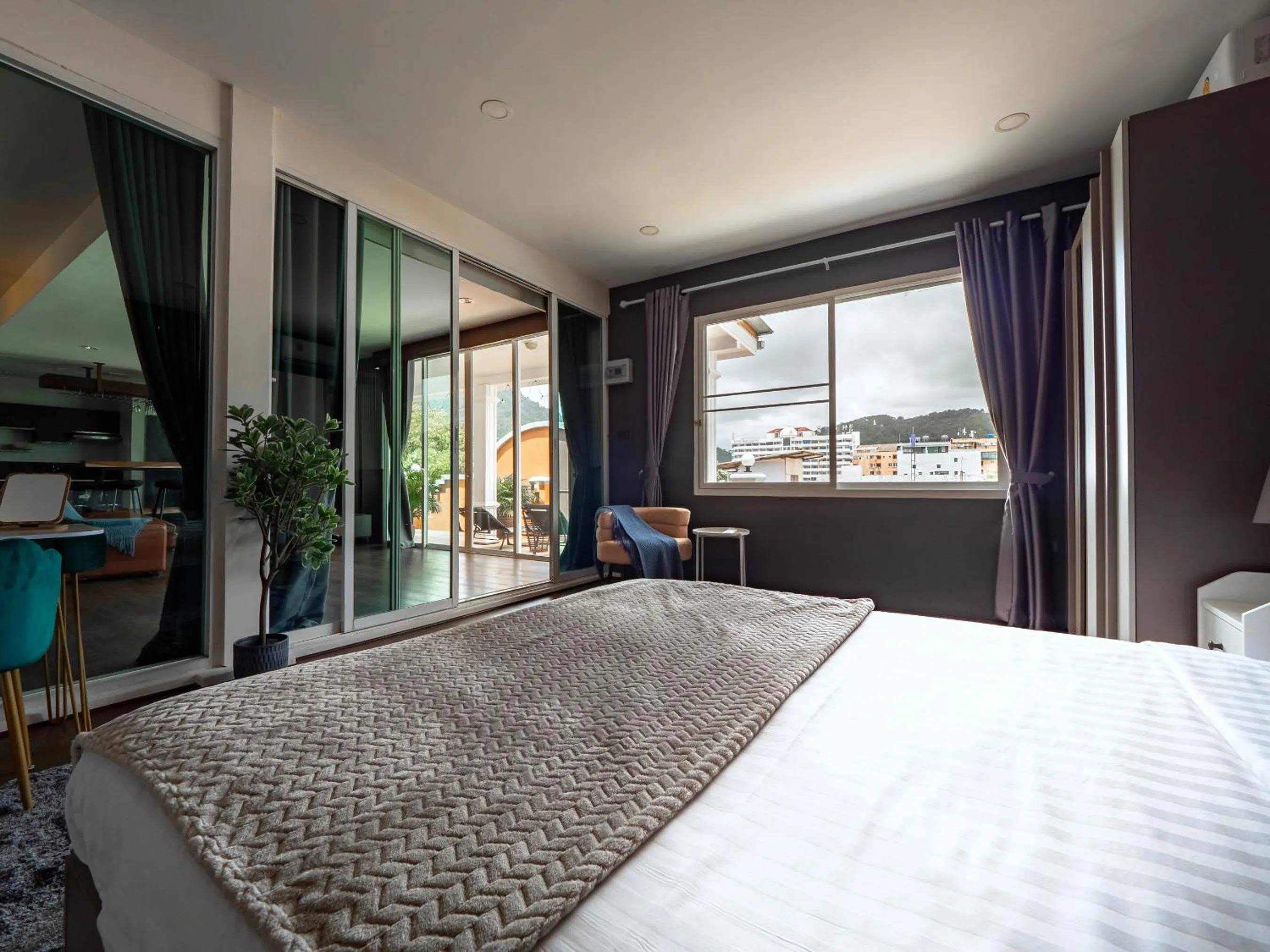 Bed in Grand Orlov Apart Hotel