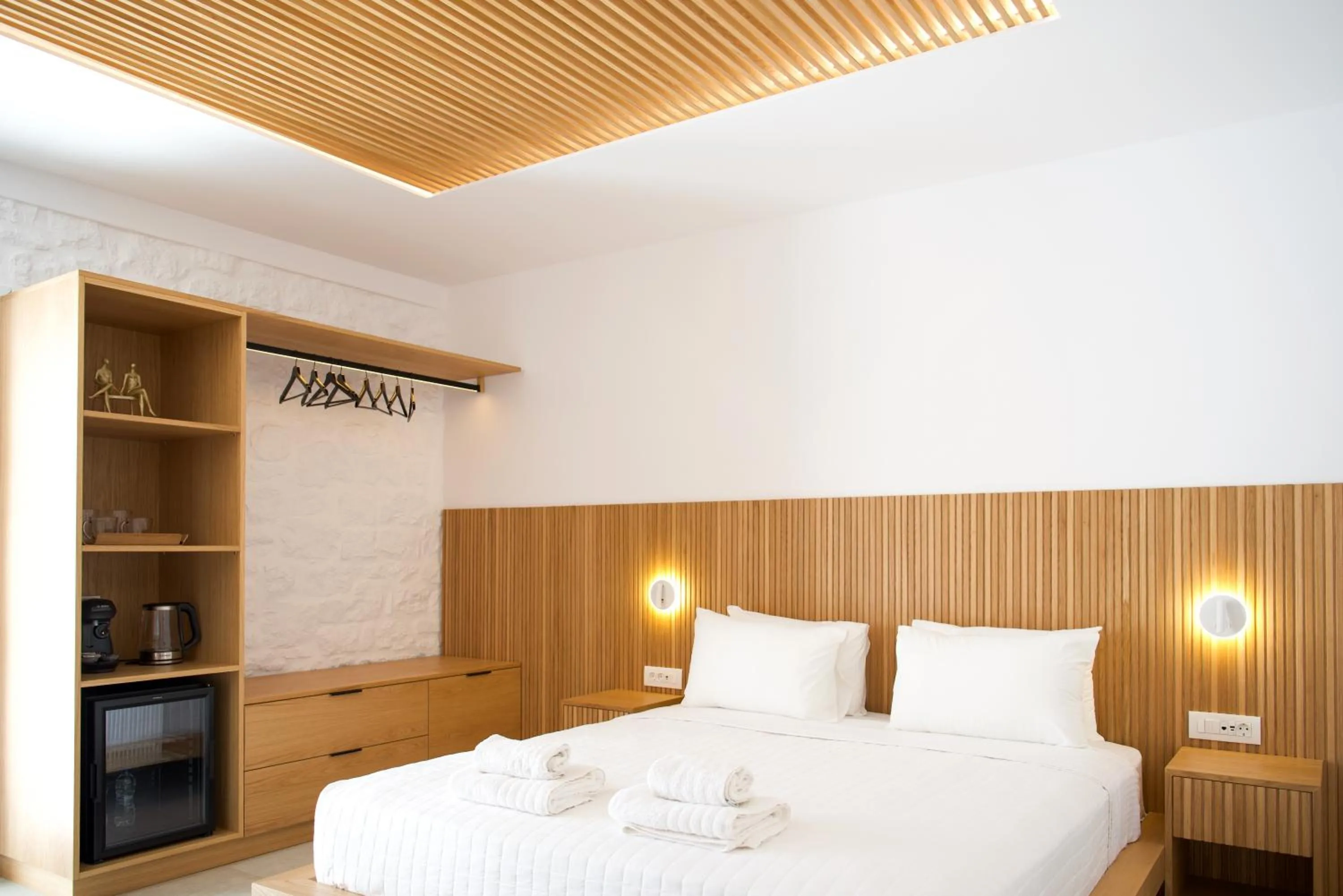 Bed in Elit Suites Mykonos