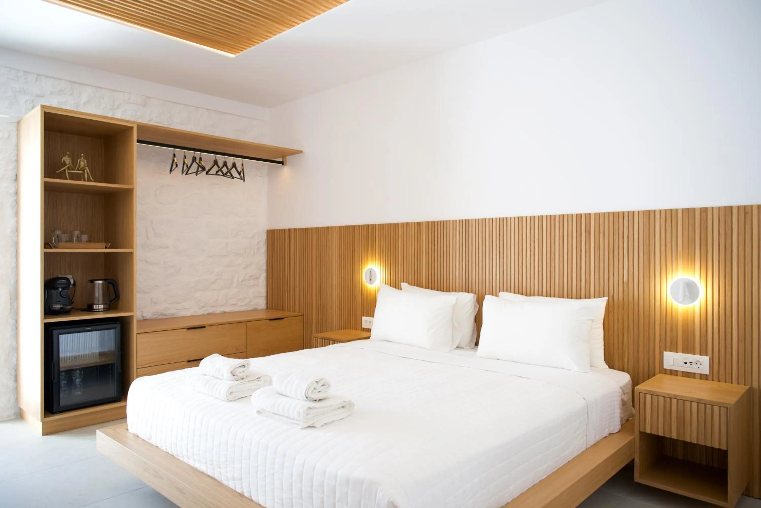 Bed in Elit Suites Mykonos