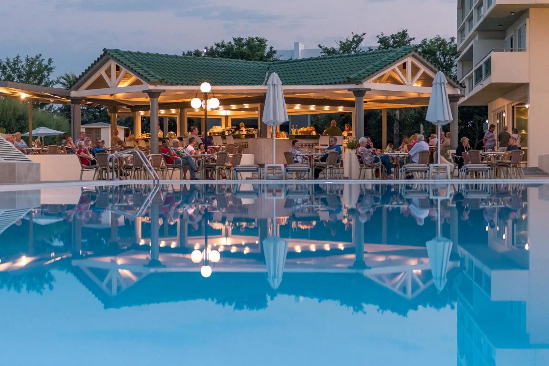 Swimming pool in Apollo Beach