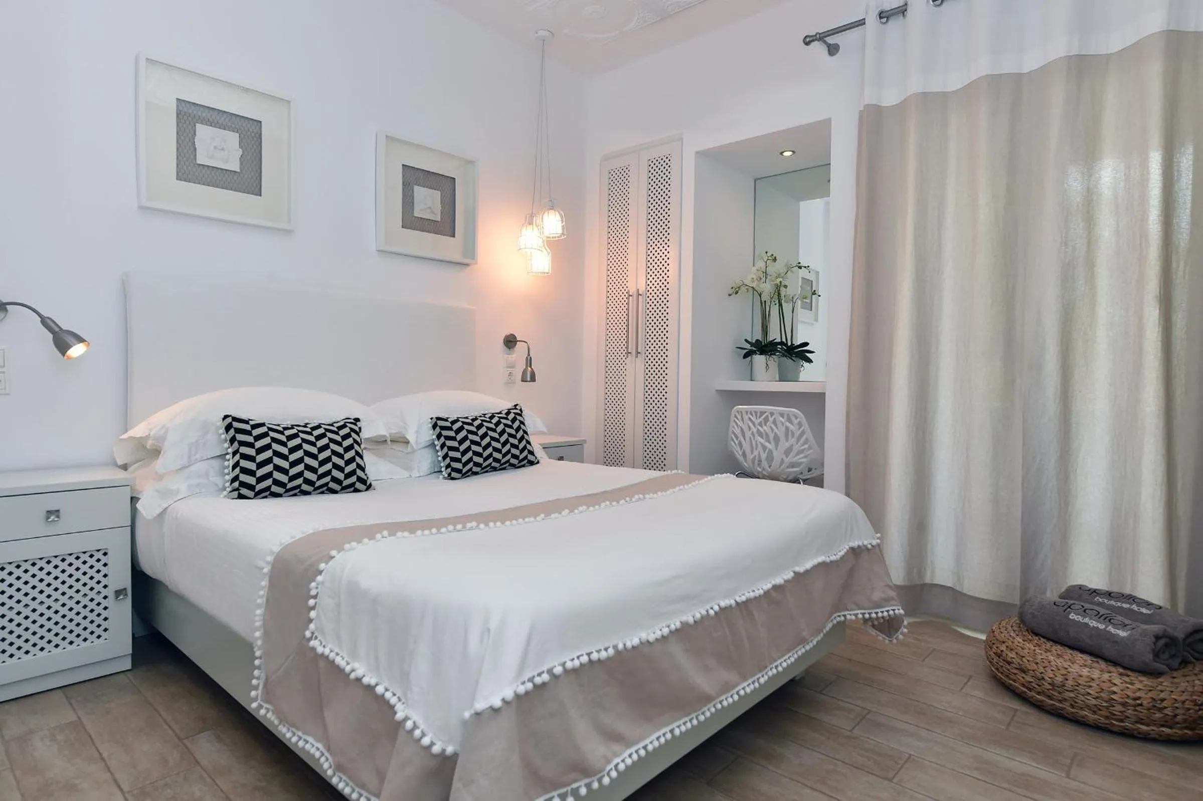 Photo of the whole room, Bed in Apollon Boutique Hotel
