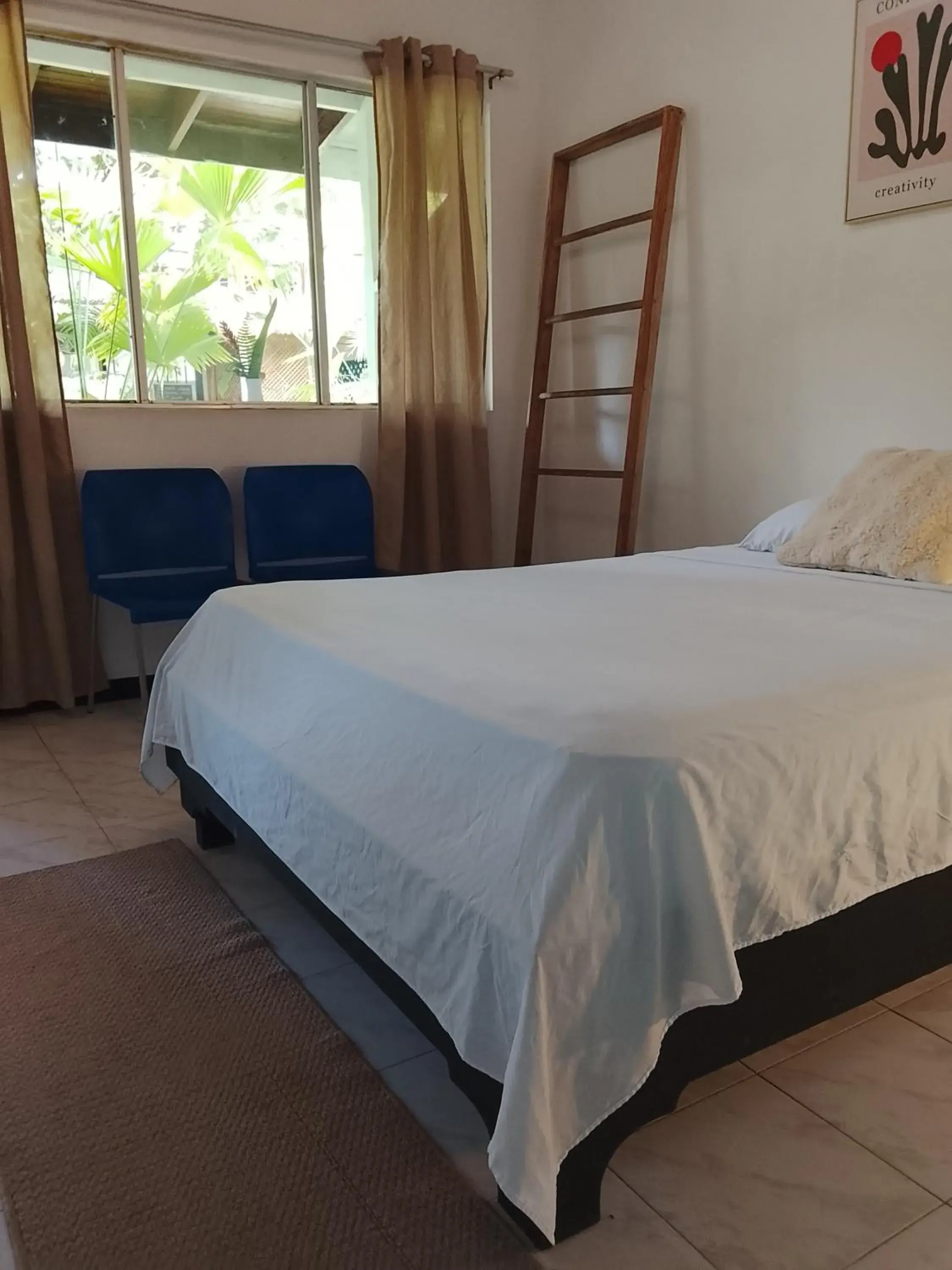 Standard Double Room with Fan in Hotel Exotic Lodge Standard Double Room with Fan in Hotel Exotic Lodge