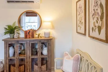 Downtown Luxury Farmhouse Apartment #1