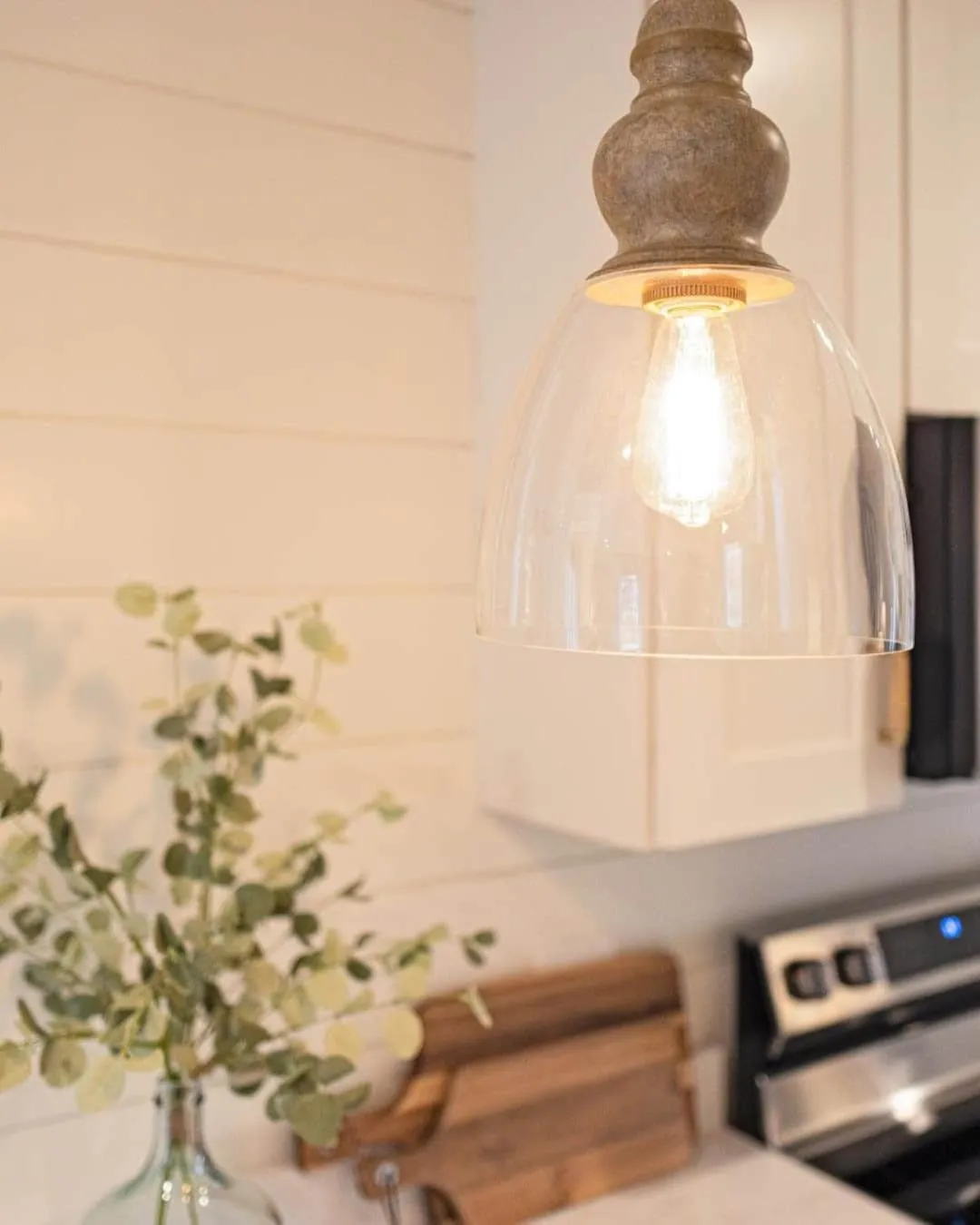 Downtown Luxury Farmhouse Apartment #4