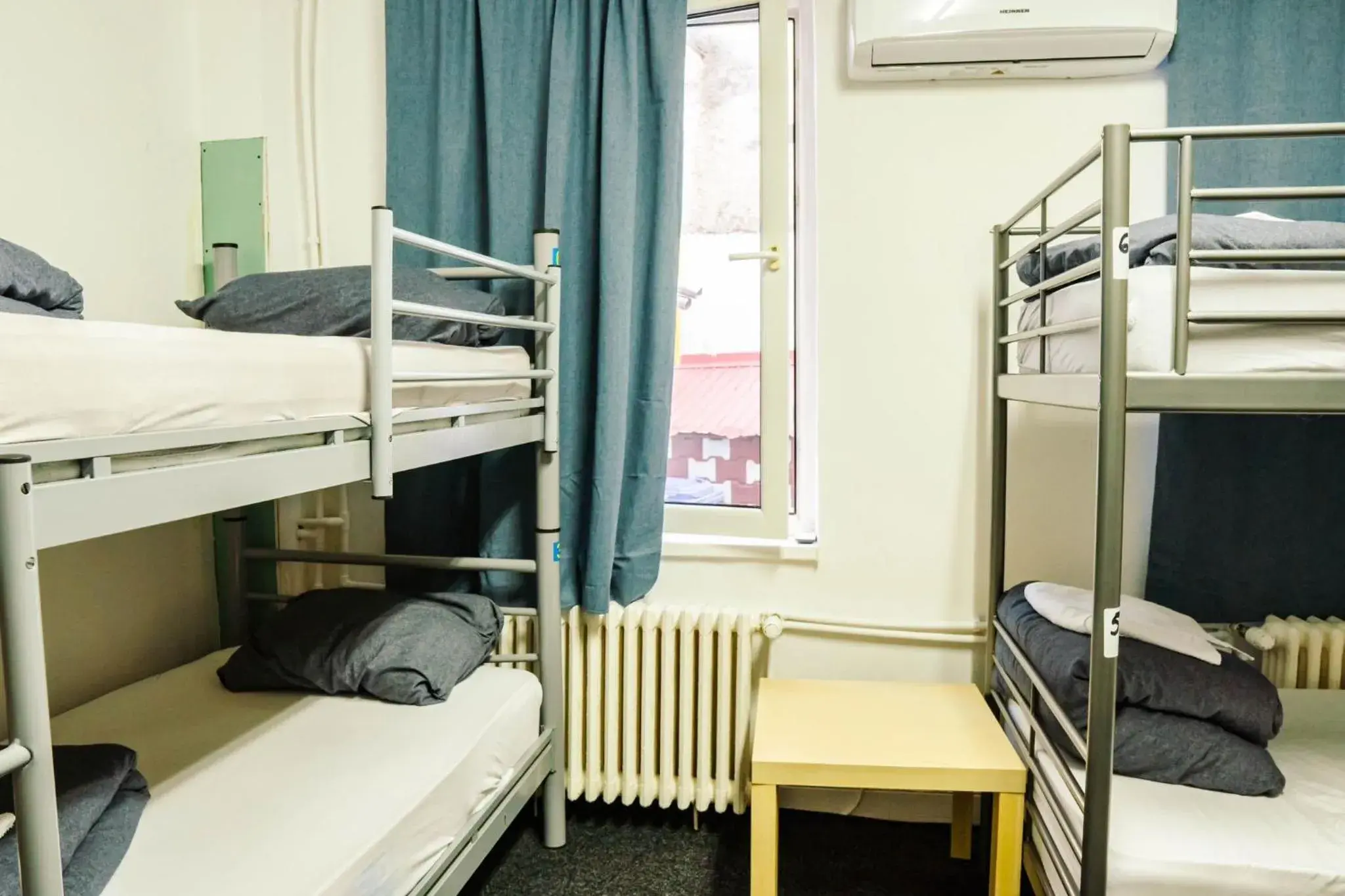Bed in 4-Bed Female Dormitory Room in HOSTEL SPORT BUCHAREST Bed in 4-Bed Female Dormitory Room in HOSTEL SPORT BUCHAREST