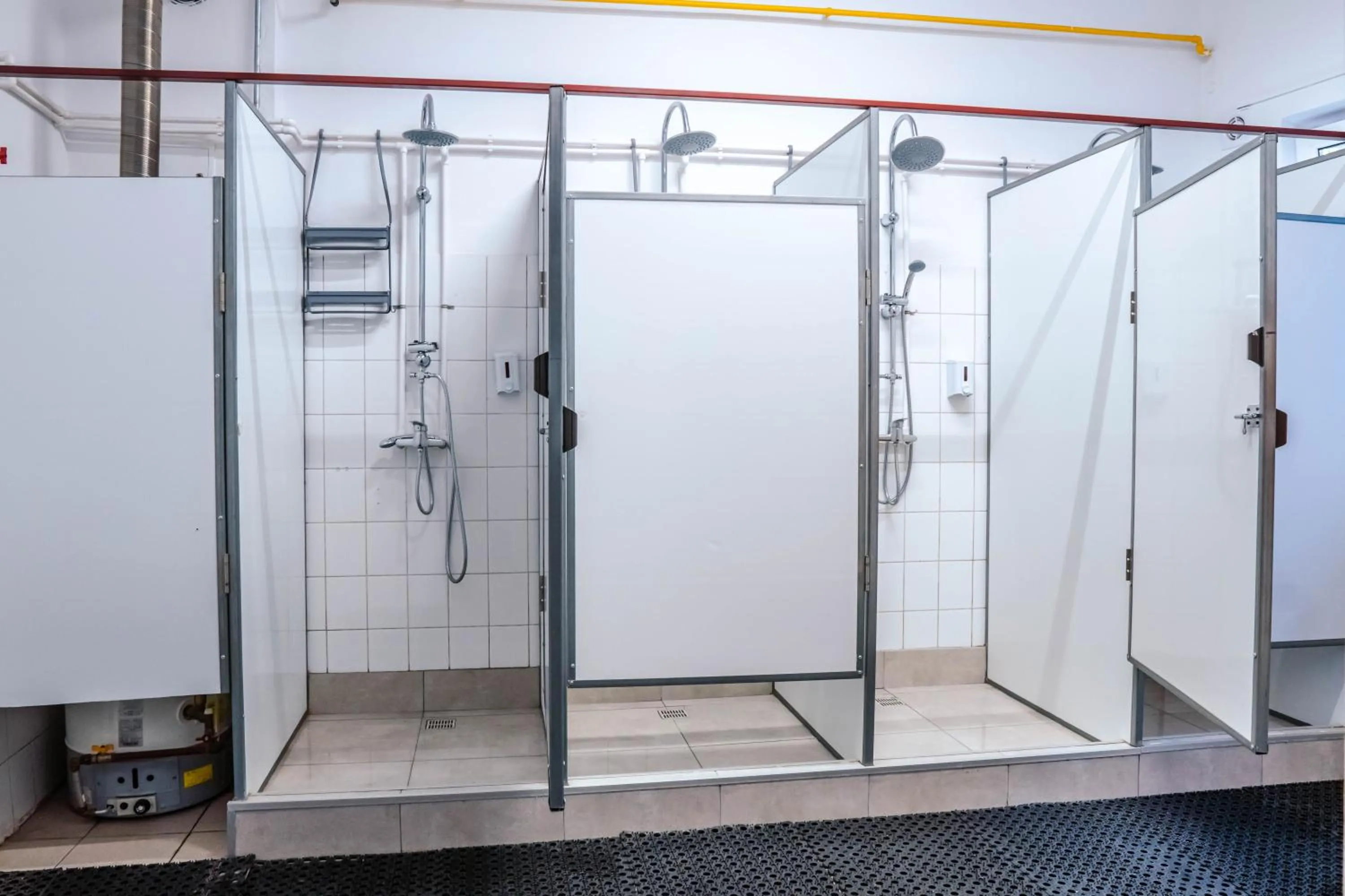 Shower in HOSTEL SPORT BUCHAREST
