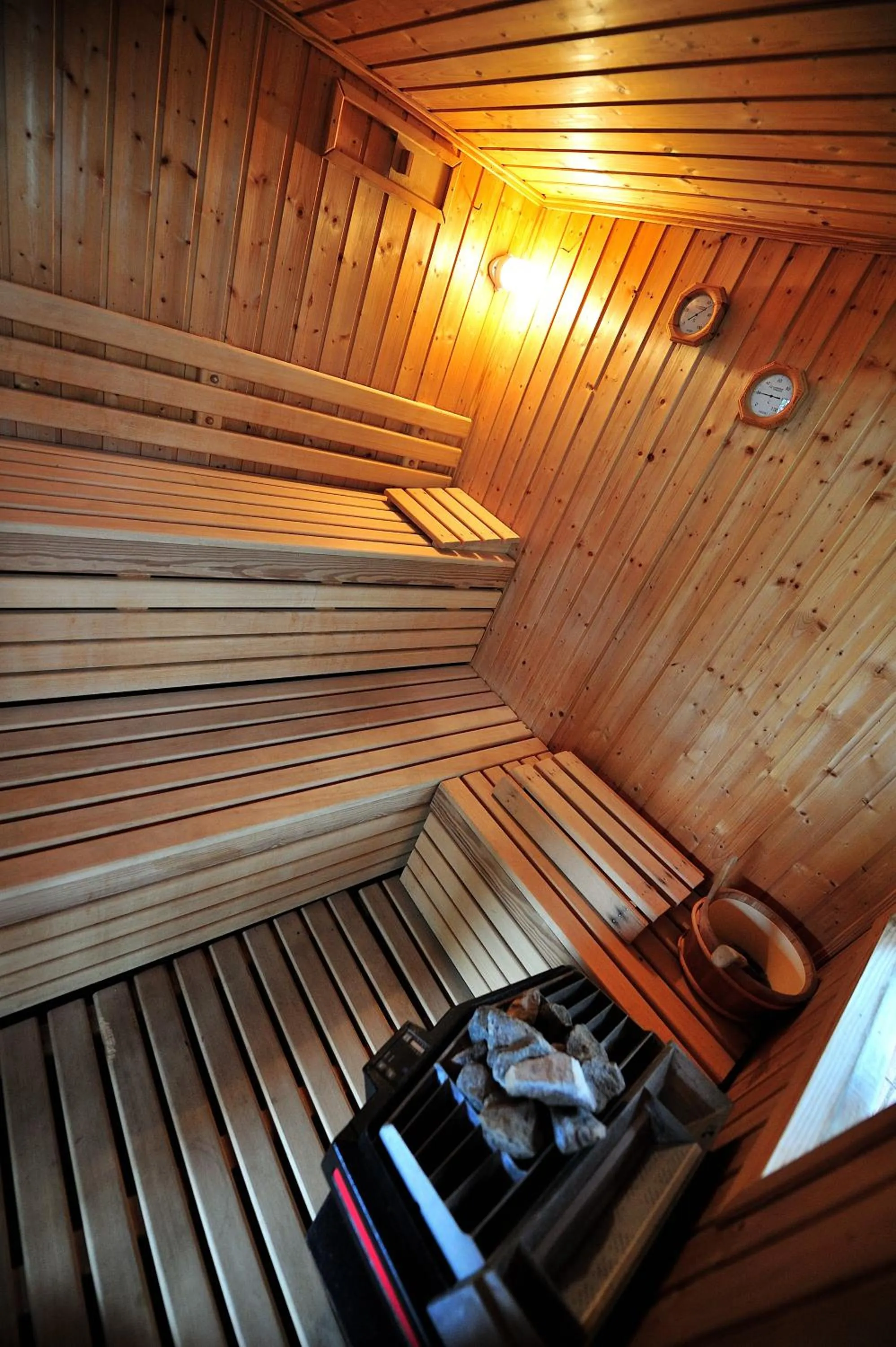 Photo of the whole room in Eye Q Resort Seaview