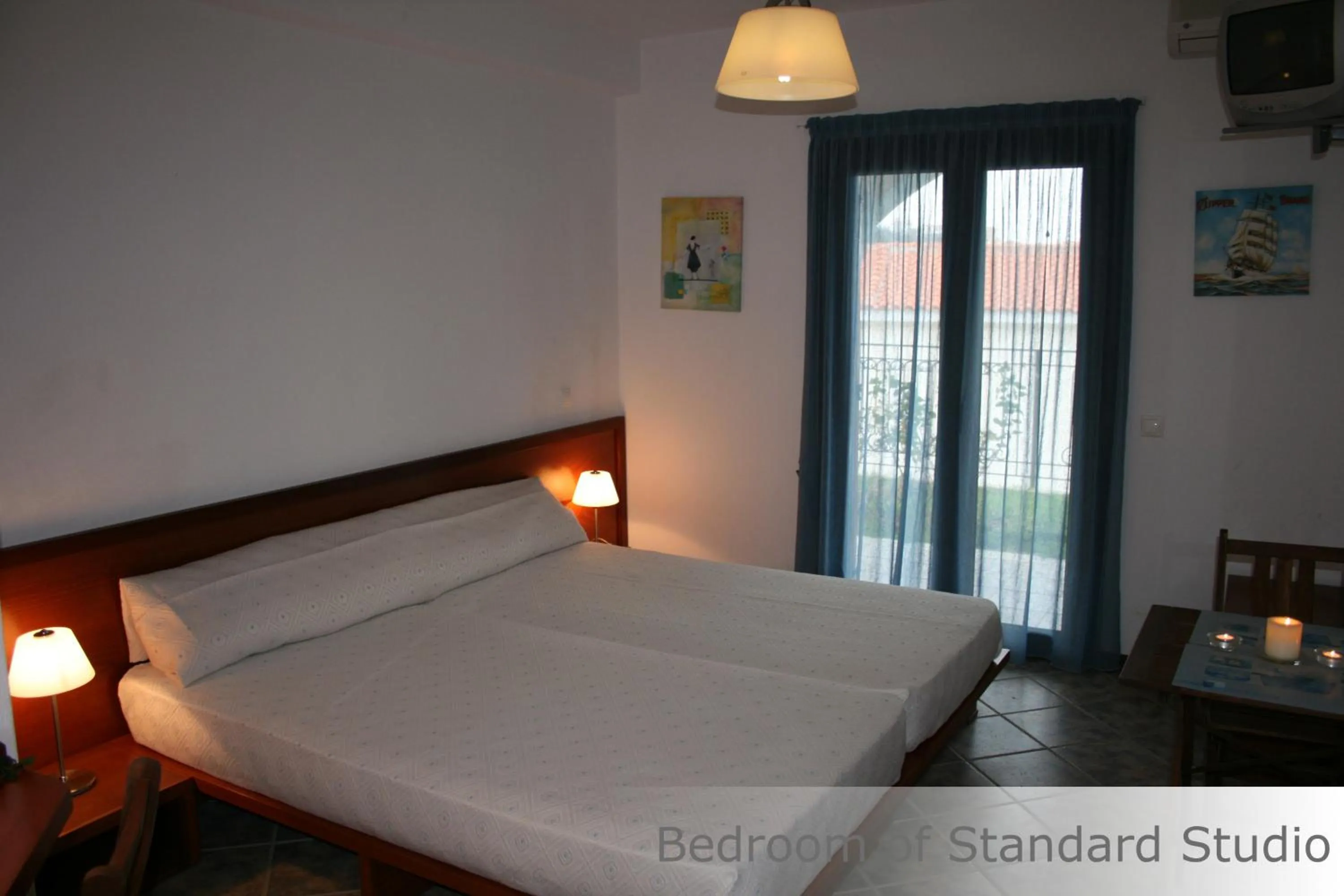 Bed in Eye Q Resort Seaview