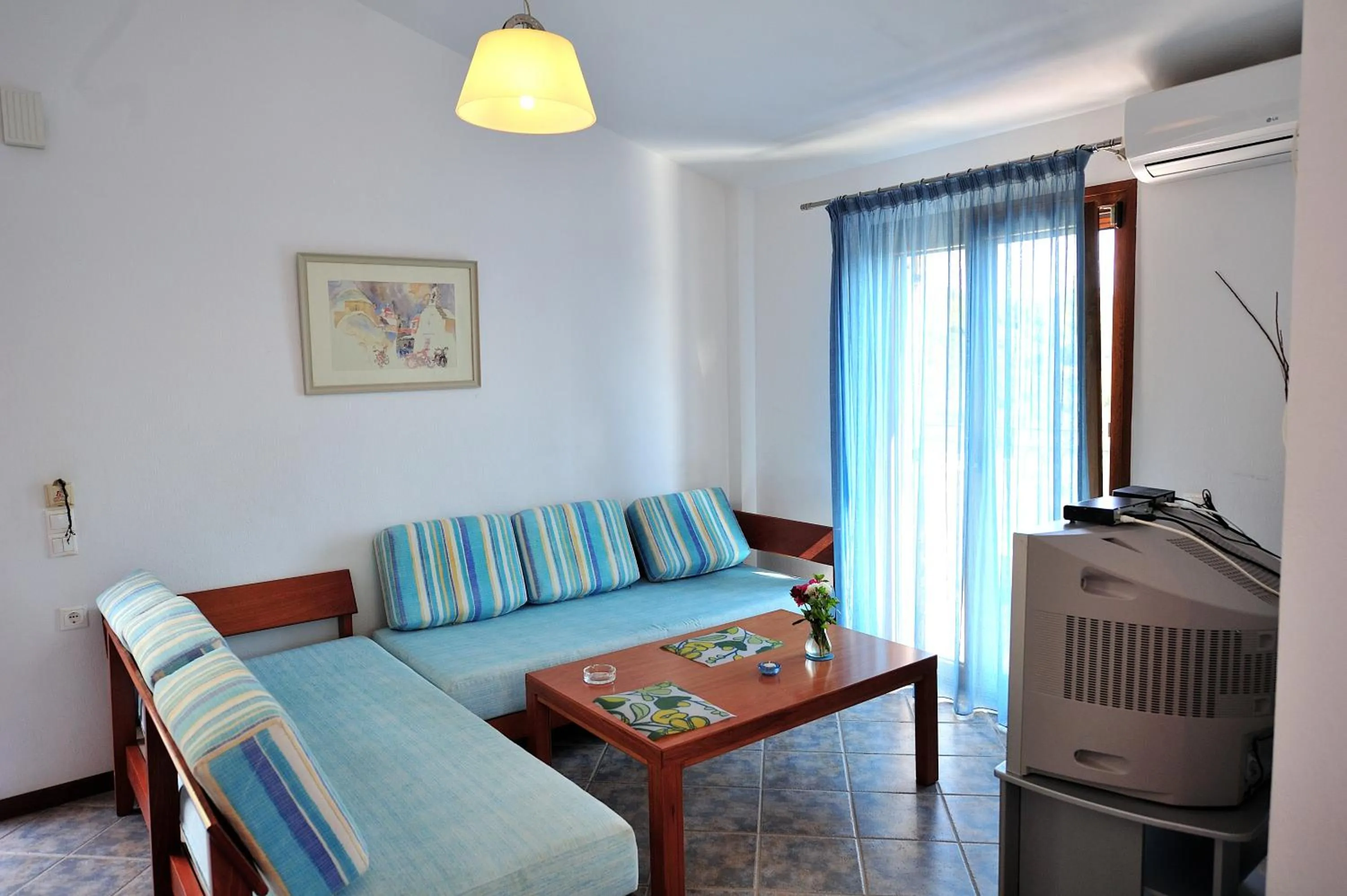 Eye Q Resort Seaview