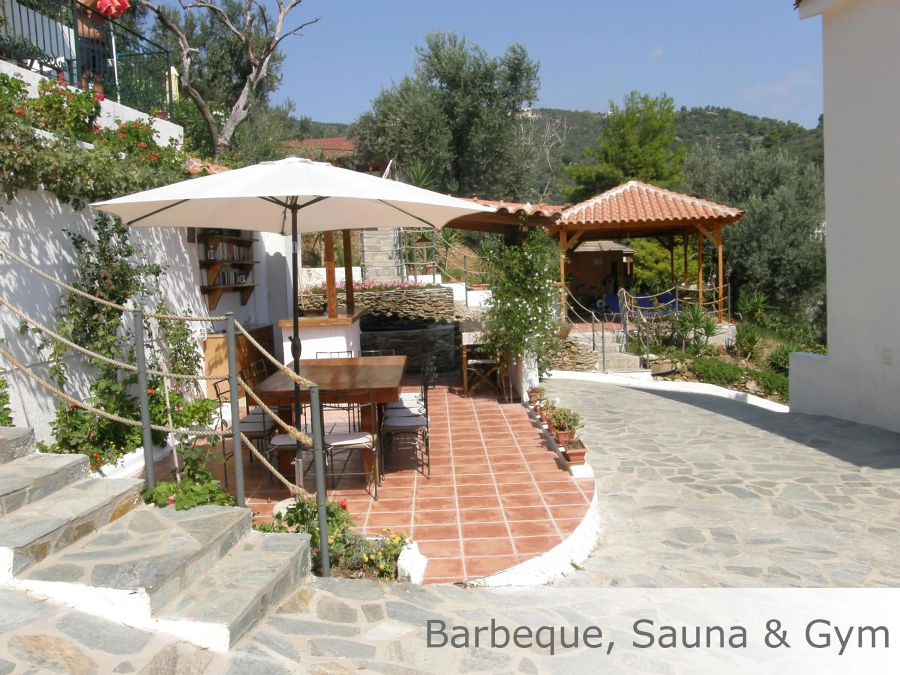 Patio in Eye Q Resort Seaview