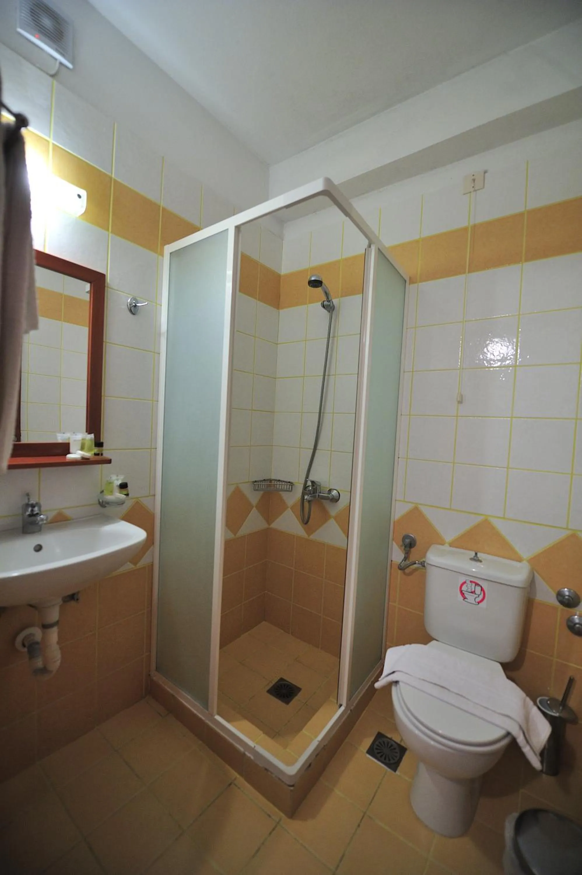 Eye Q Resort Seaview