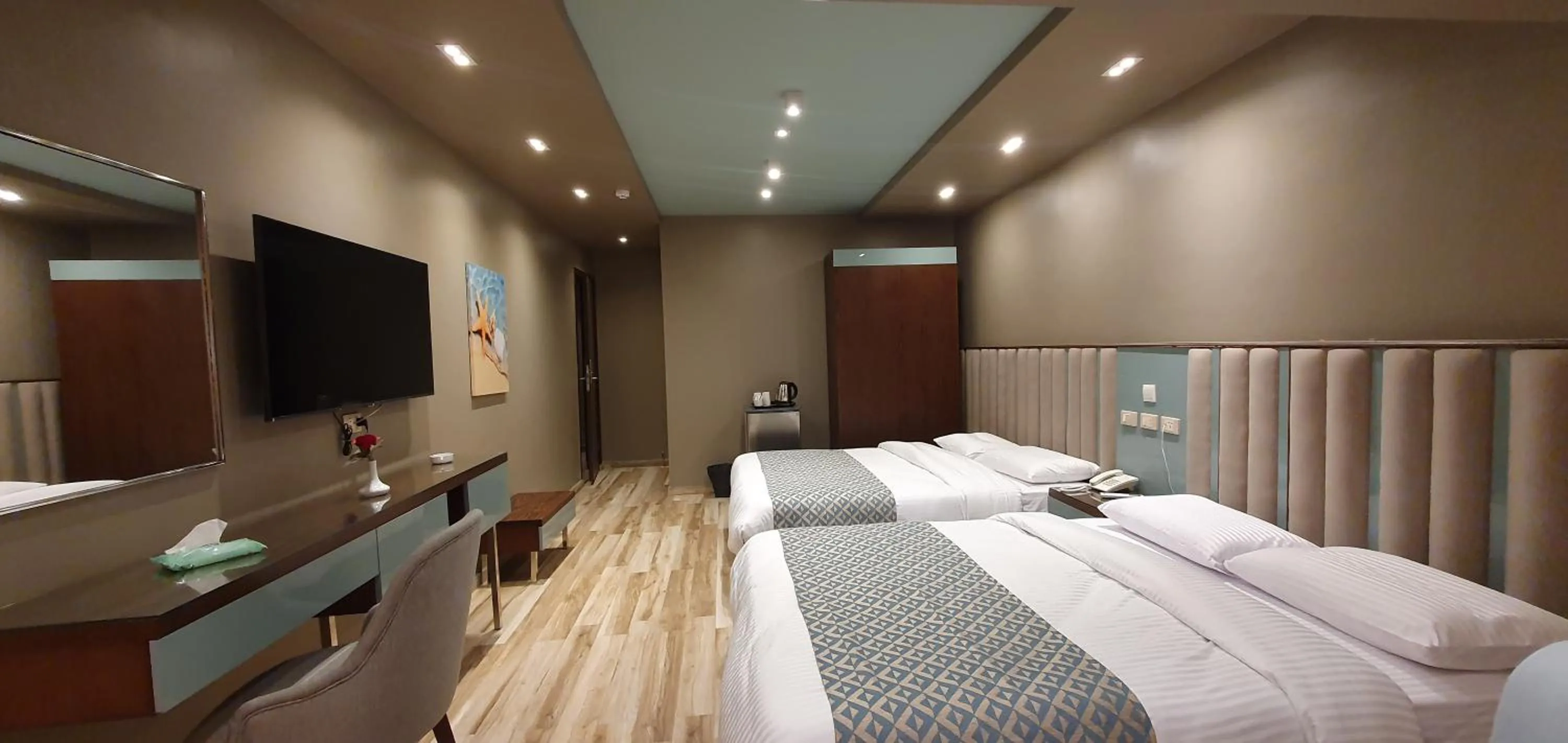 Bed in Grand Bayan Hotel & Apt at Nile Plaza