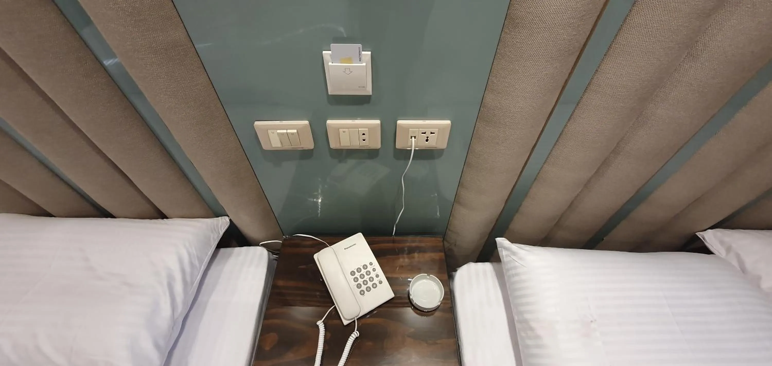 Bed in Grand Bayan Hotel & Apt at Nile Plaza