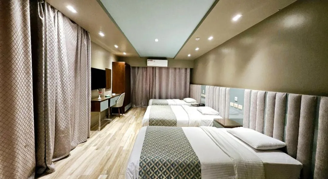 Bed in Grand Bayan Hotel & Apt at Nile Plaza