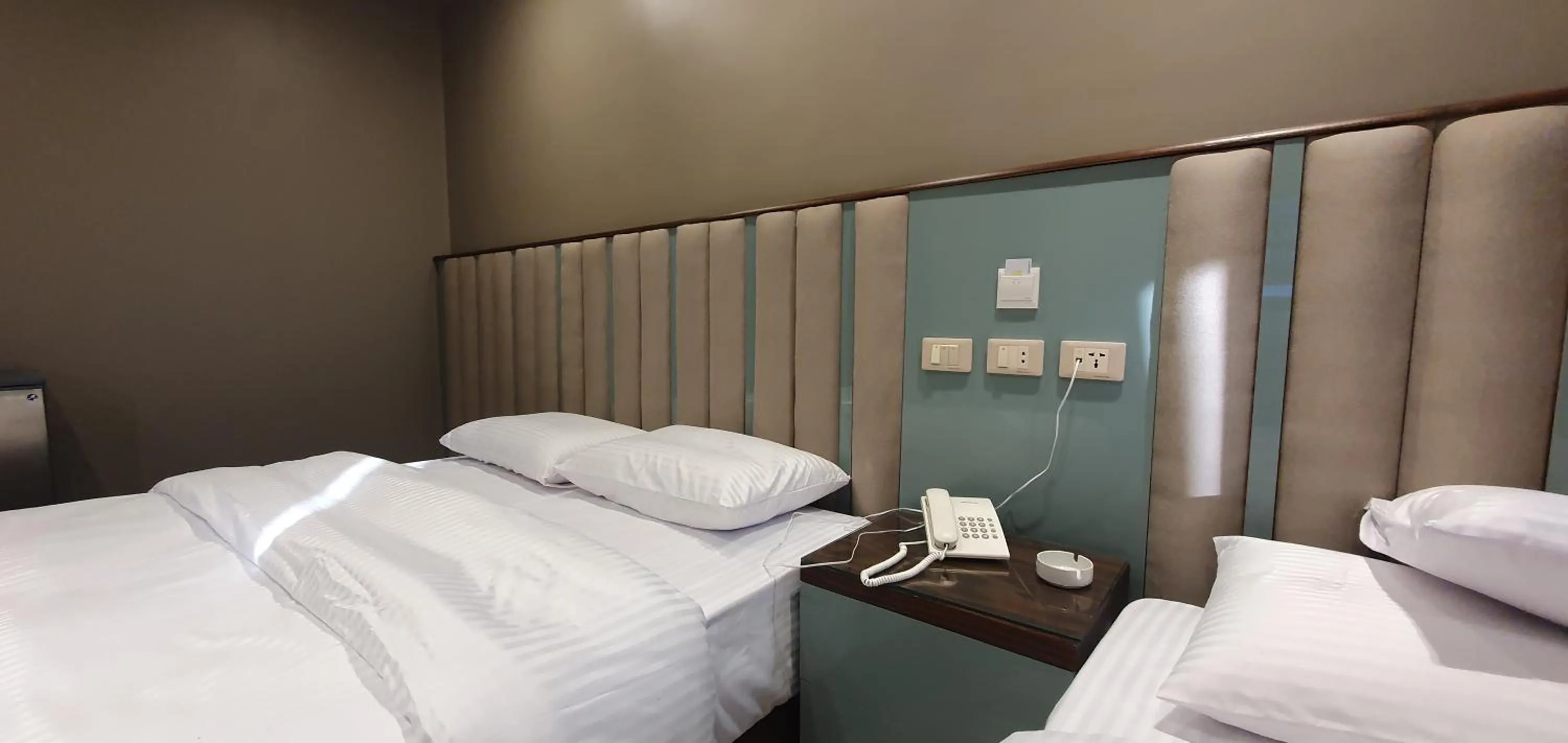 Bed in Grand Bayan Hotel & Apt at Nile Plaza