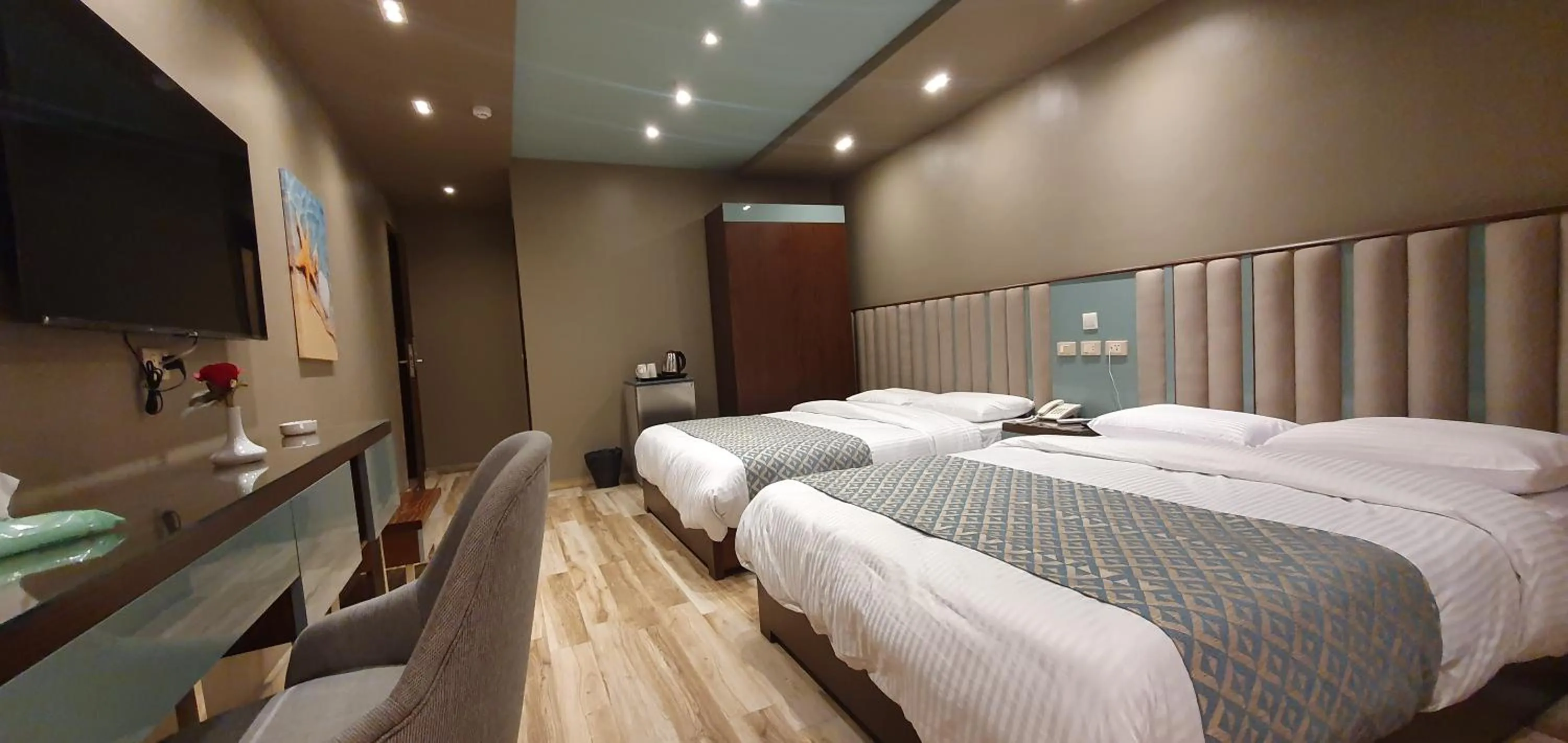 Bed in Grand Bayan Hotel & Apt at Nile Plaza