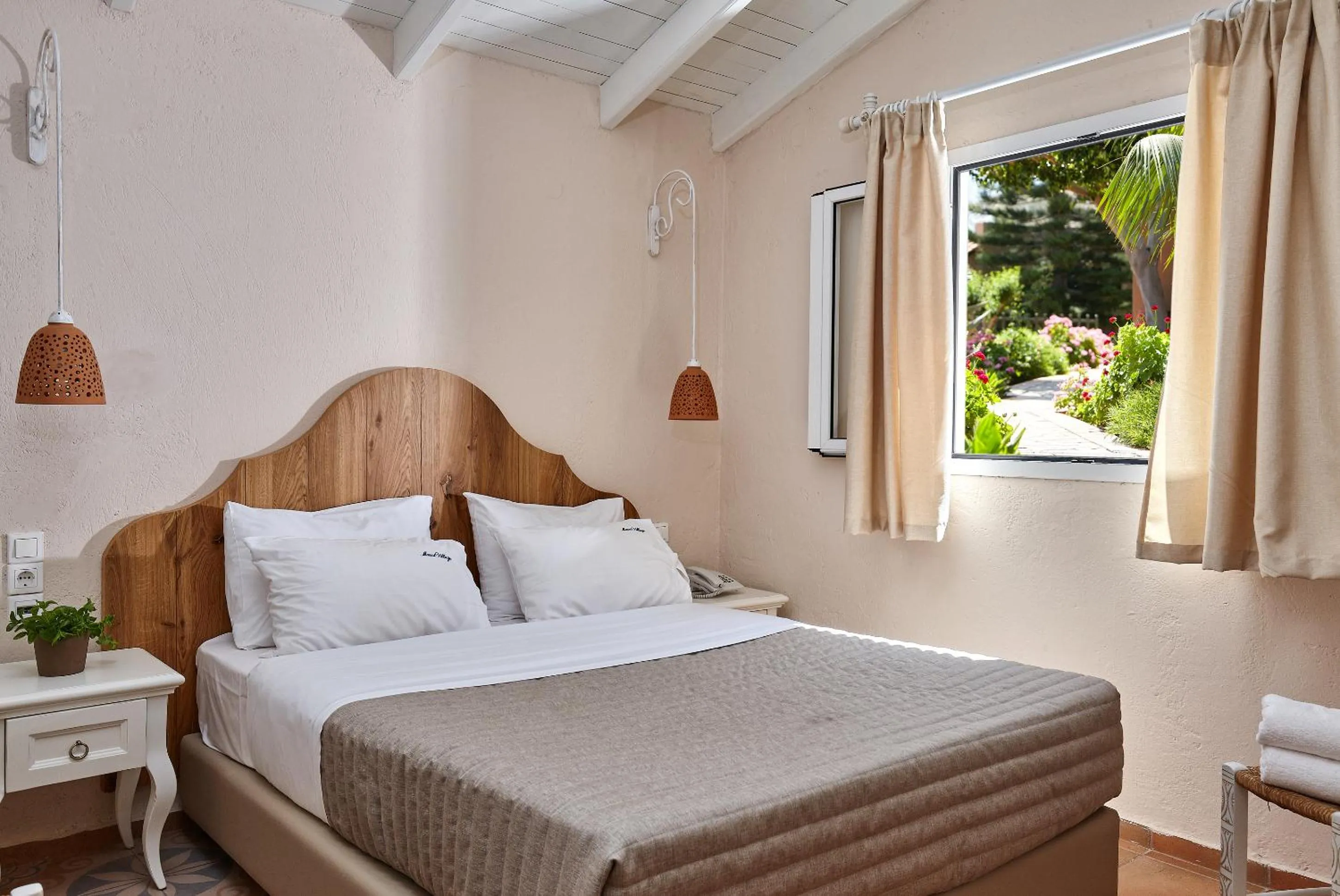 Bedroom, Bed in Marni Village