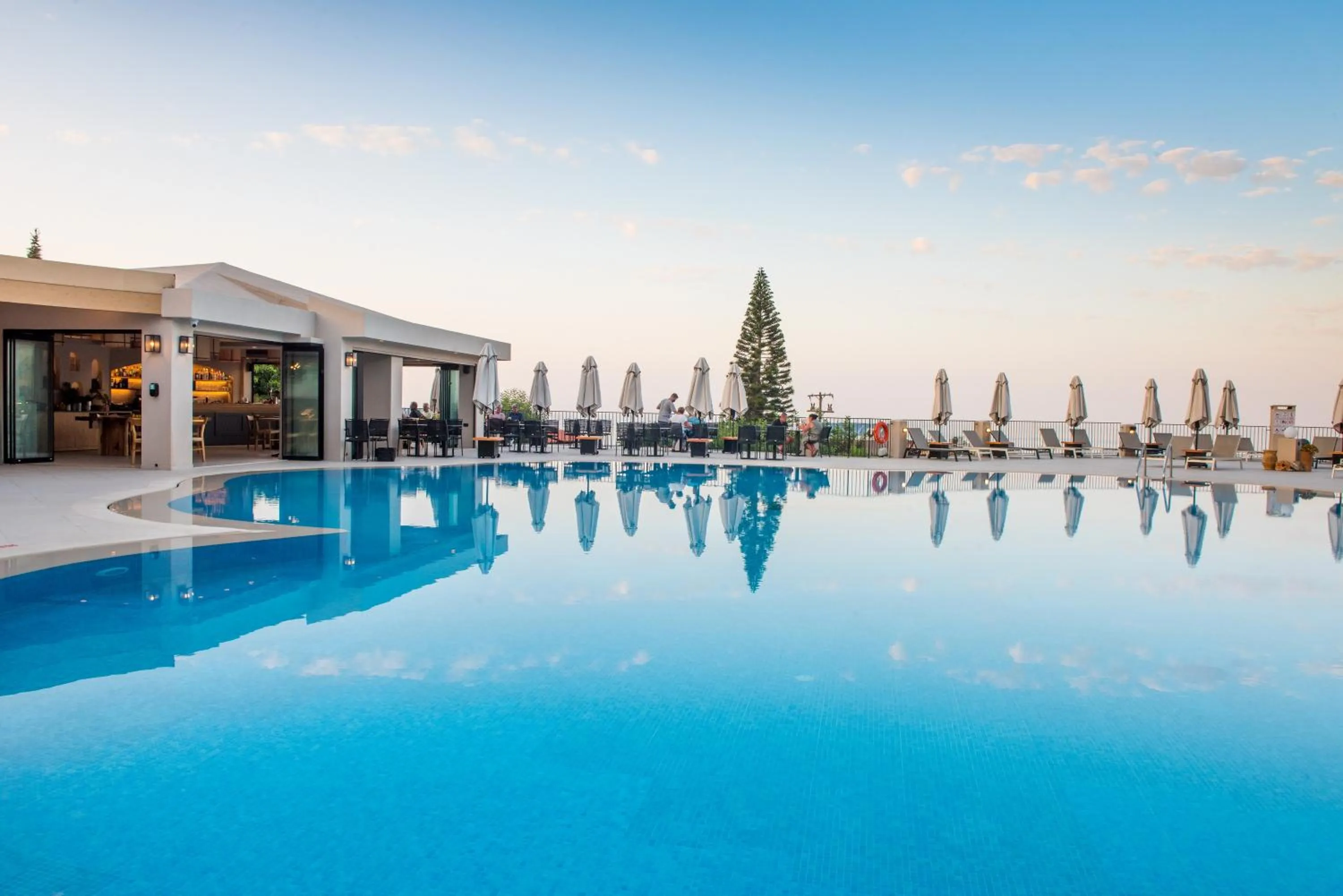 Restaurant/places to eat in Marni Village