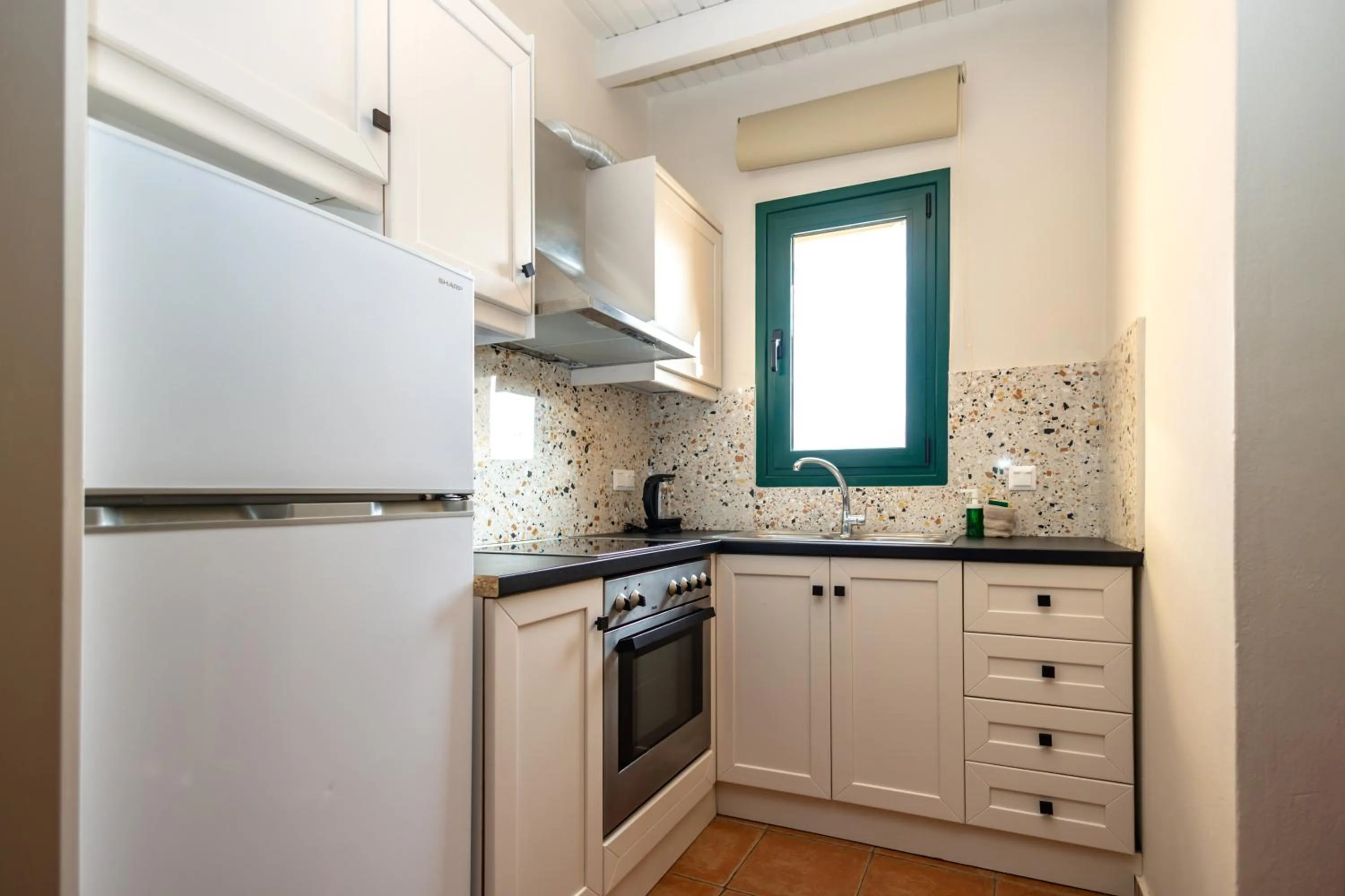 Kitchen or kitchenette in Marni Village