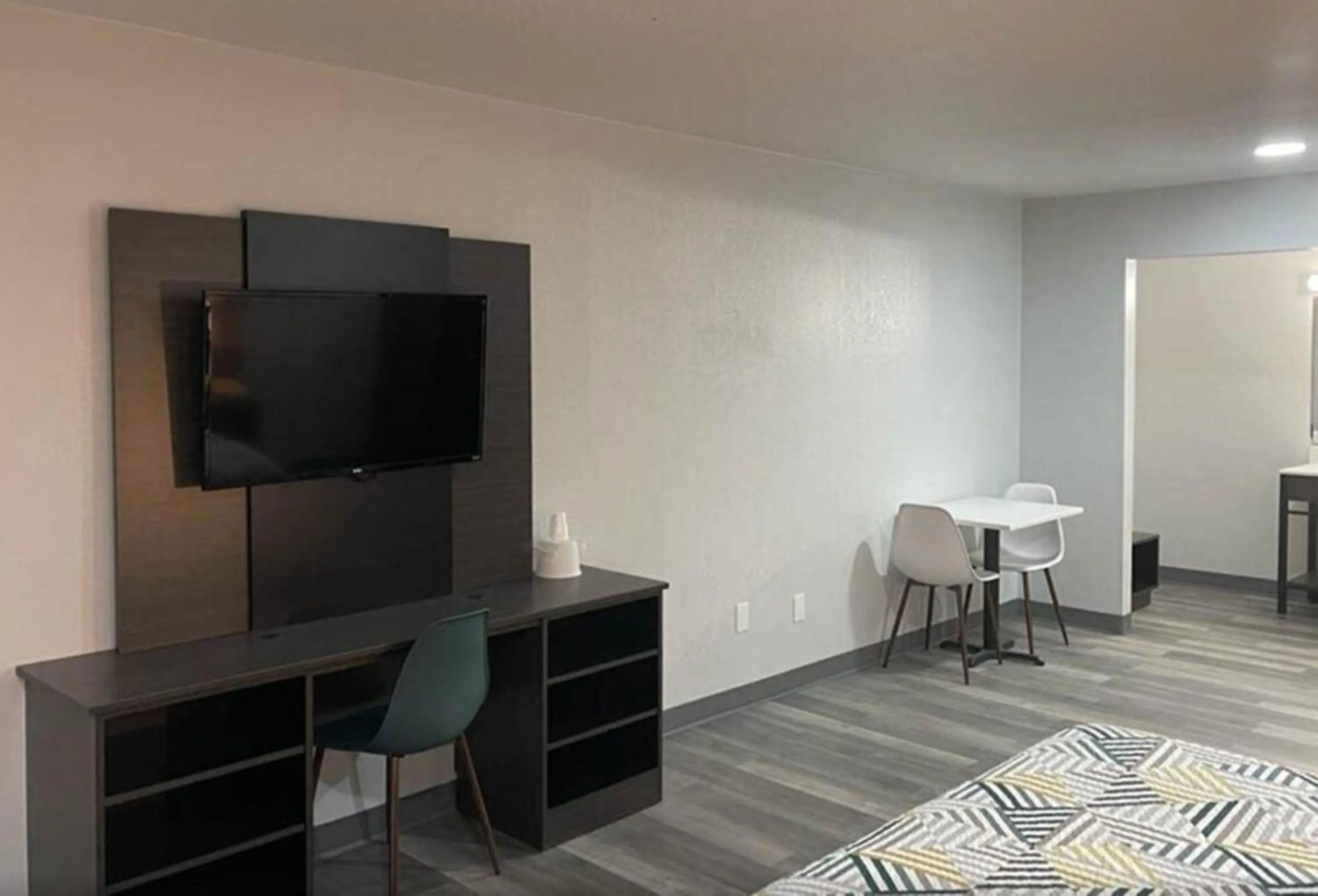 Bedroom in Studio 6 Texarkana TX