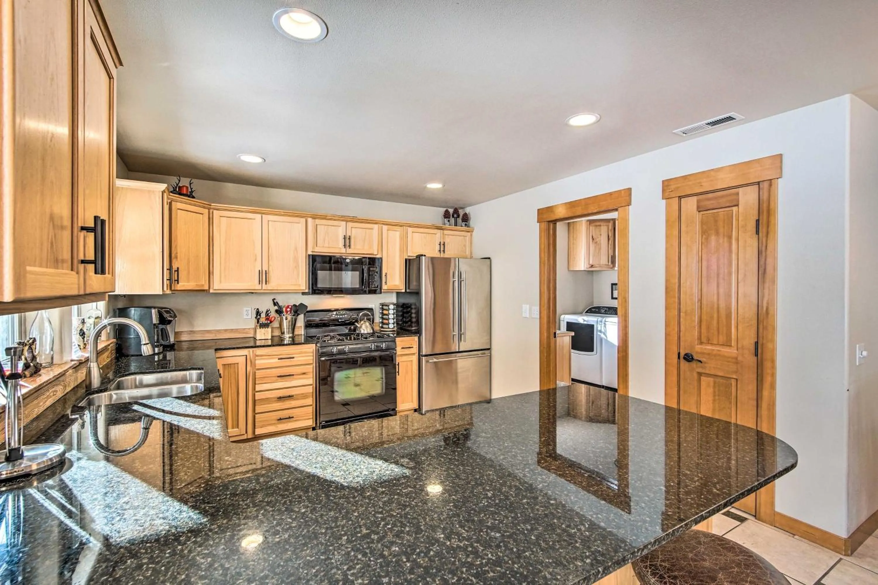 Dog-Friendly Ronald Vacation Rental Cabin!