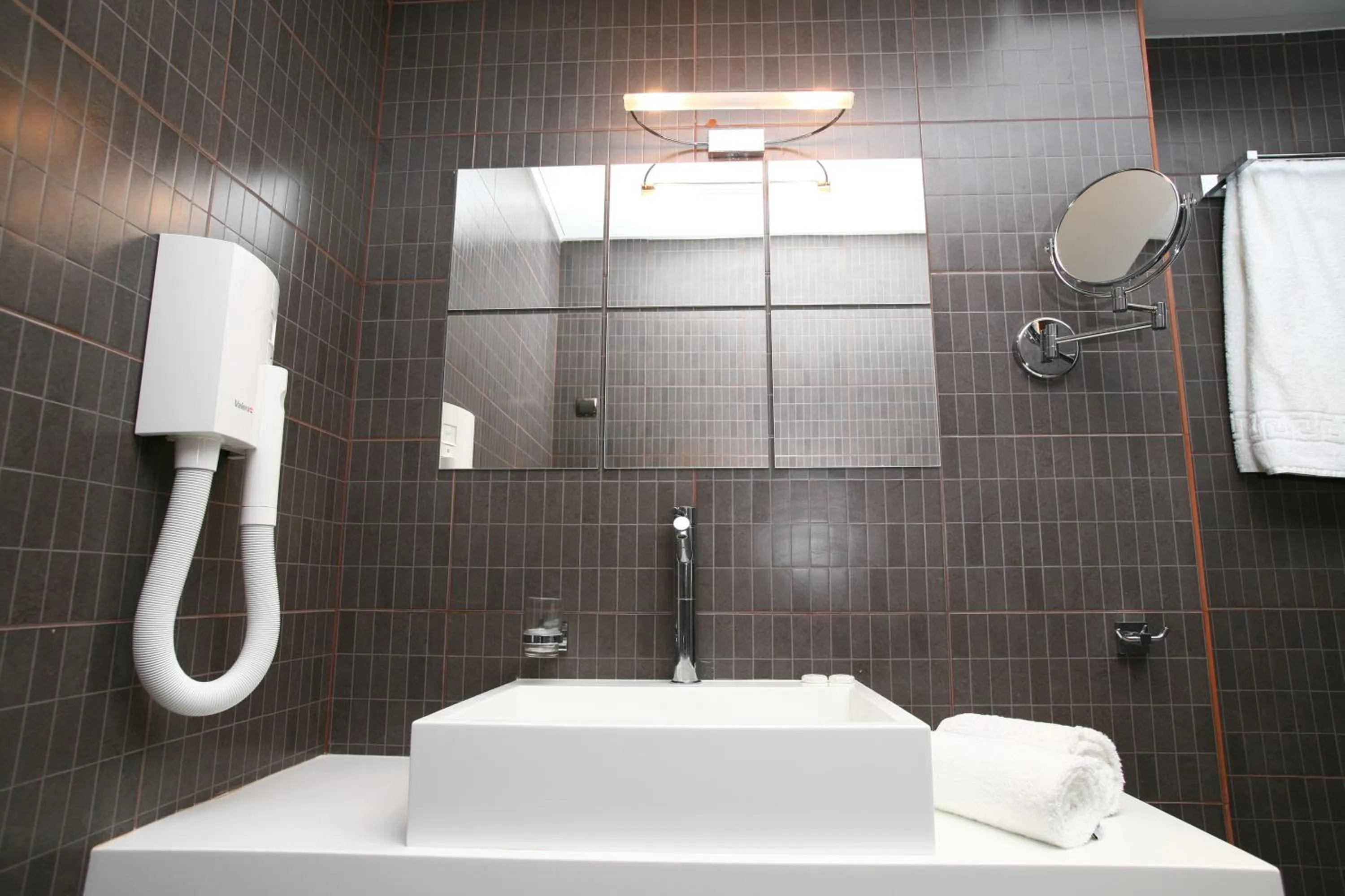 Bathroom in Bourtzi Hotel