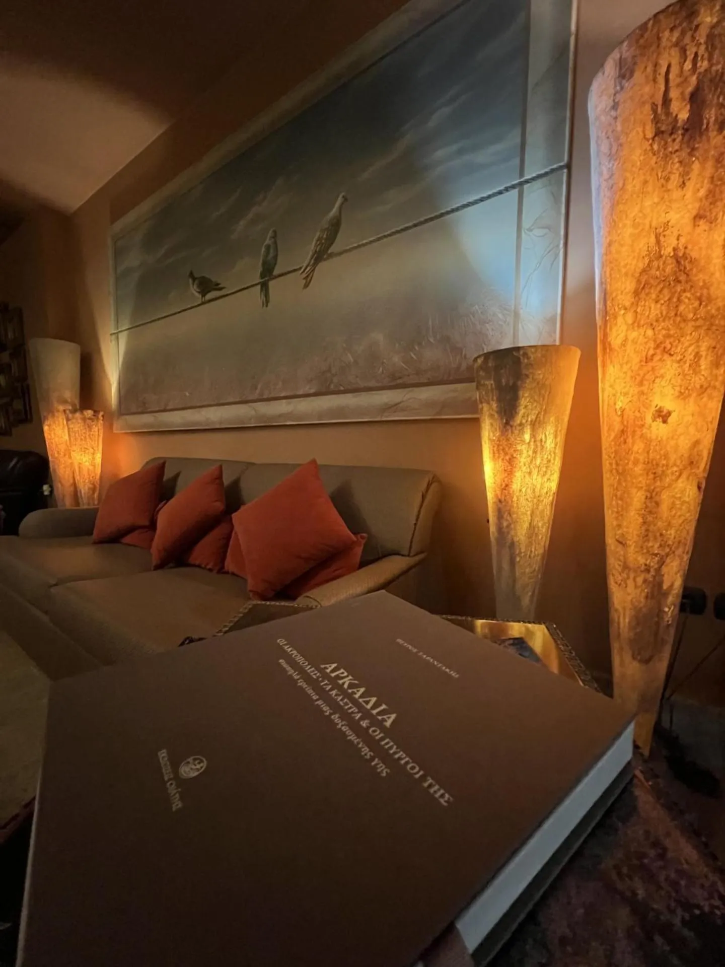 Living room, Bed in Mainalon Resort