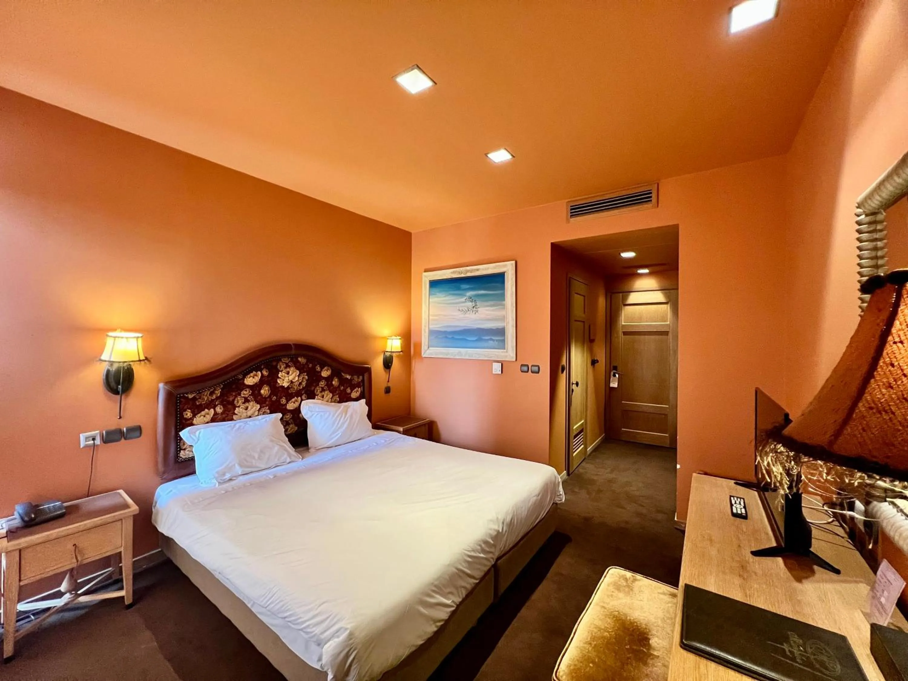 Bed in Mainalon Resort