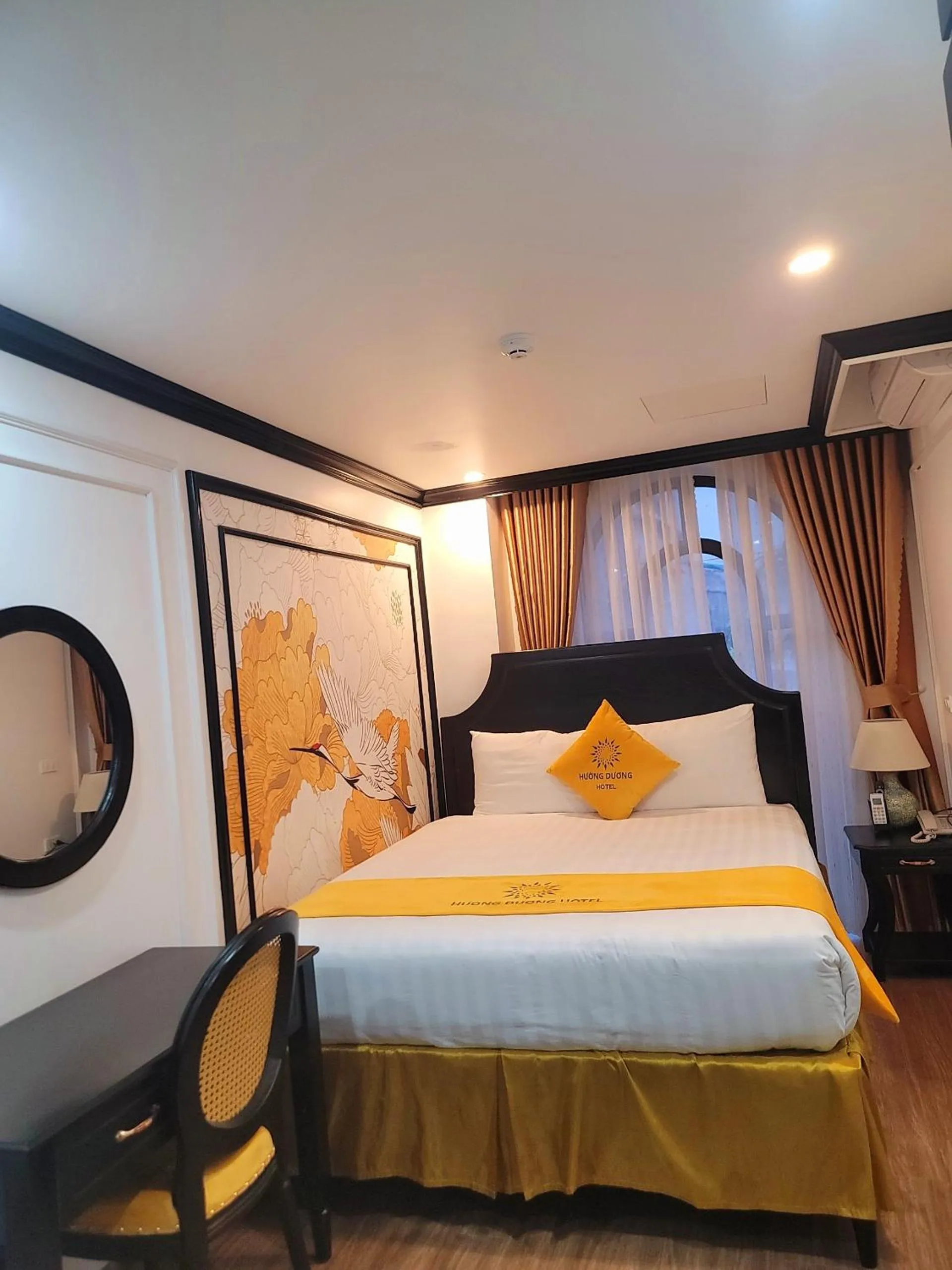 Bedroom, Bed in HƯỚNG DƯƠNG HOTEL THANH HOÁ