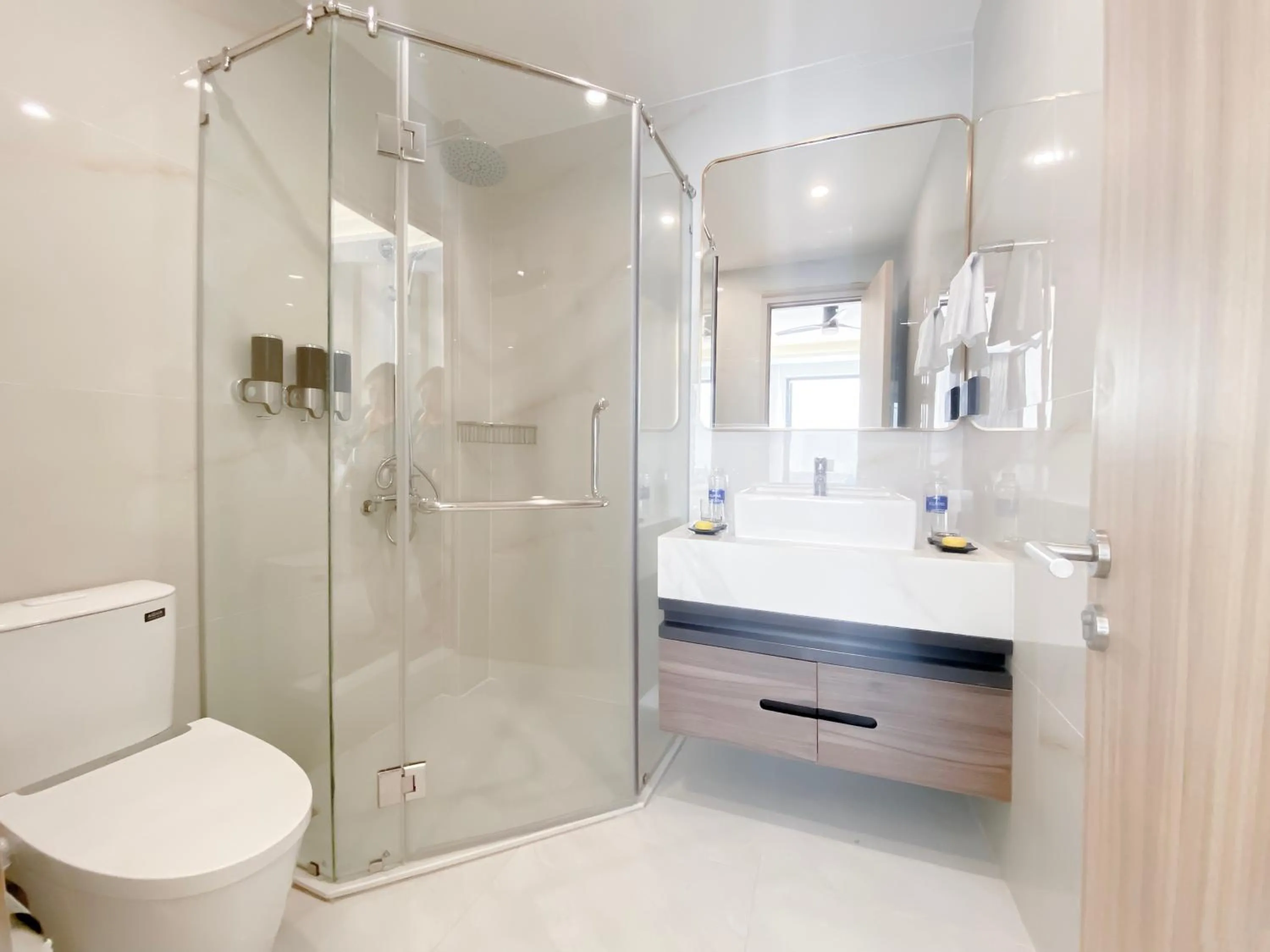 Shower in Anna Beach Phú Quốc