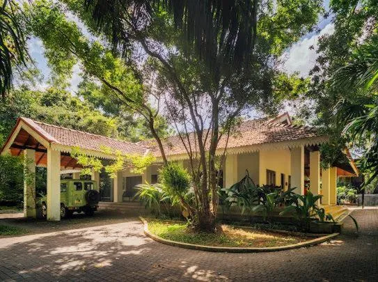 Property building in Ceylon Kingsmen Garden - Katunayake Airport Transit Hotels