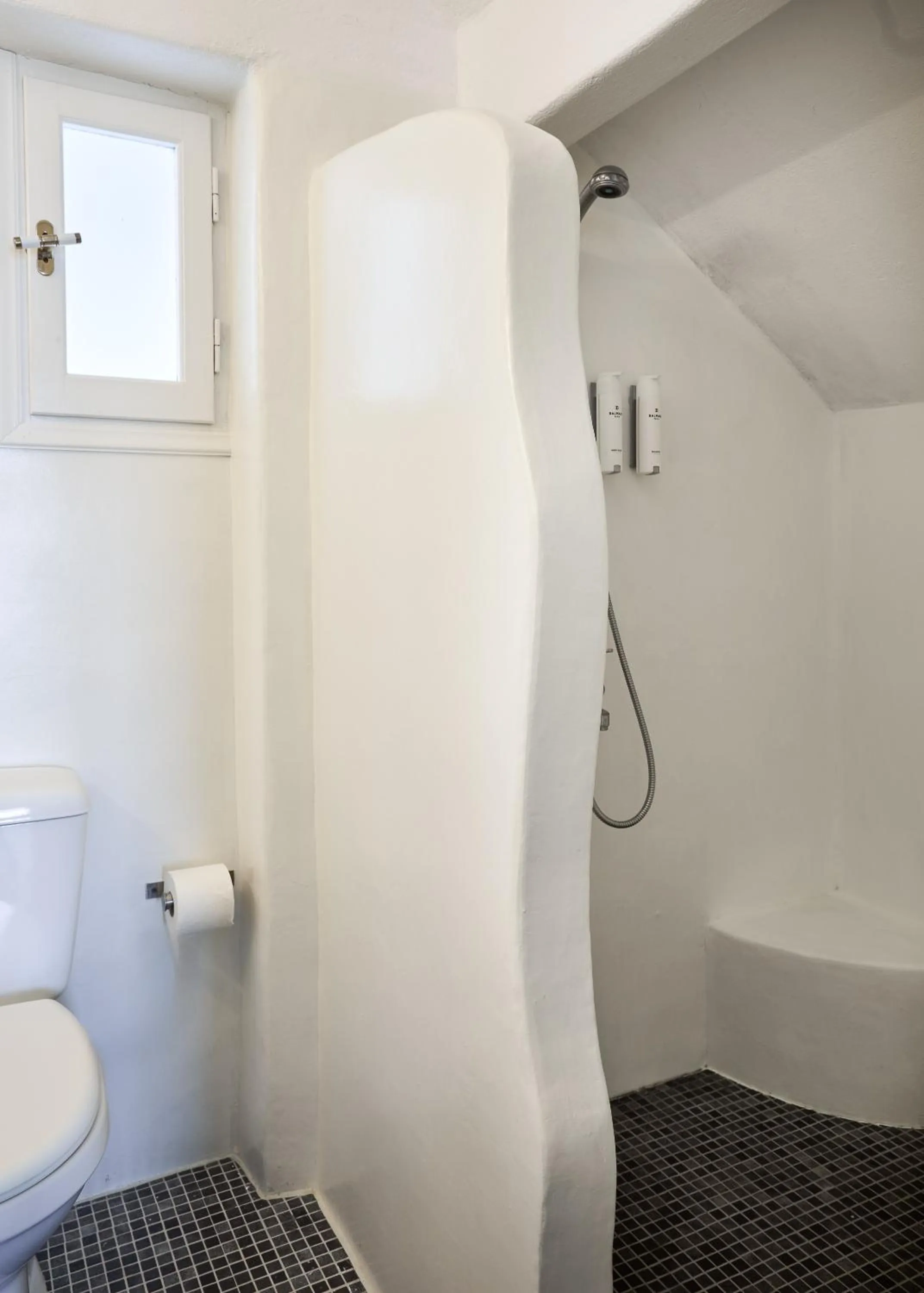 Shower in Paros Agnanti Resort & Spa