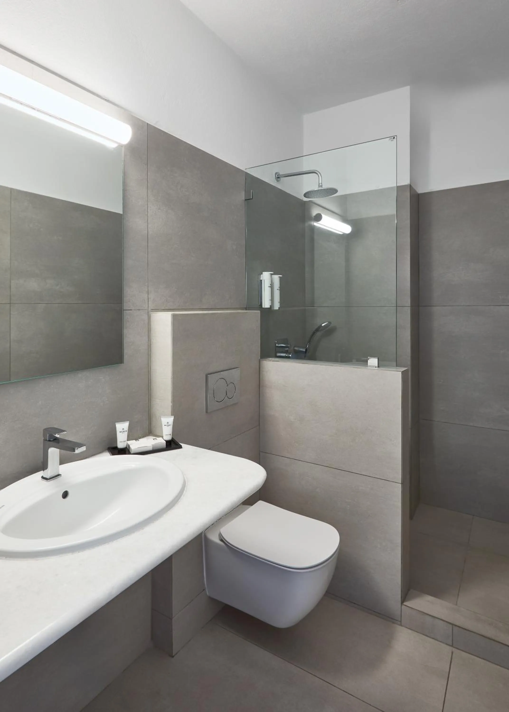 Bathroom in Paros Agnanti Resort & Spa