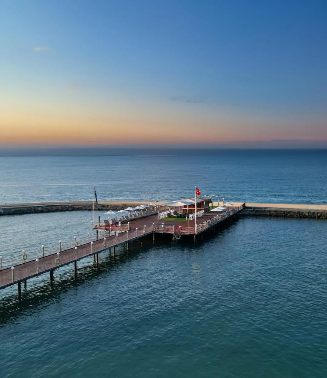 Day in Serenity Queen Hotel