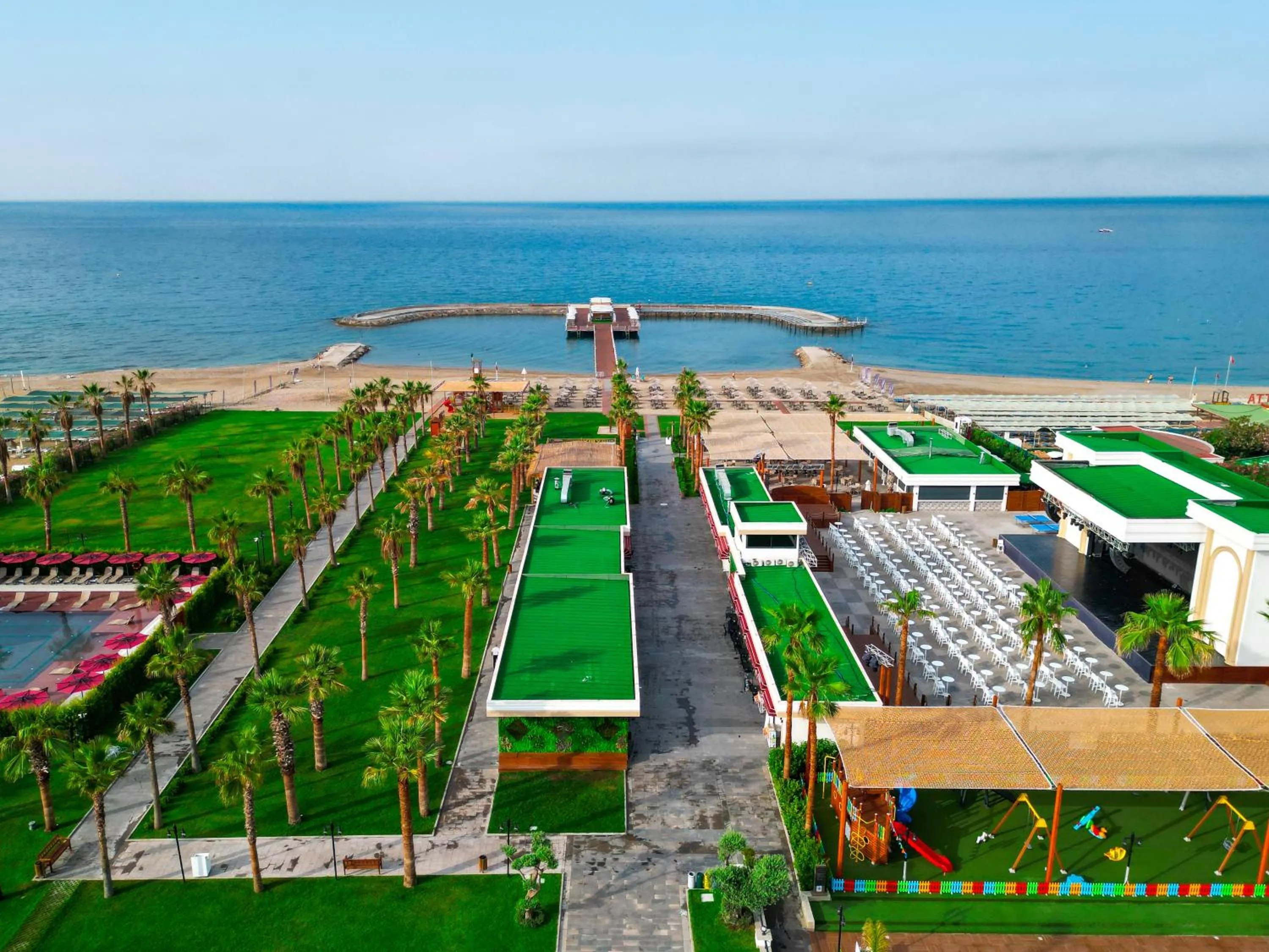 Day in Serenity Queen Hotel