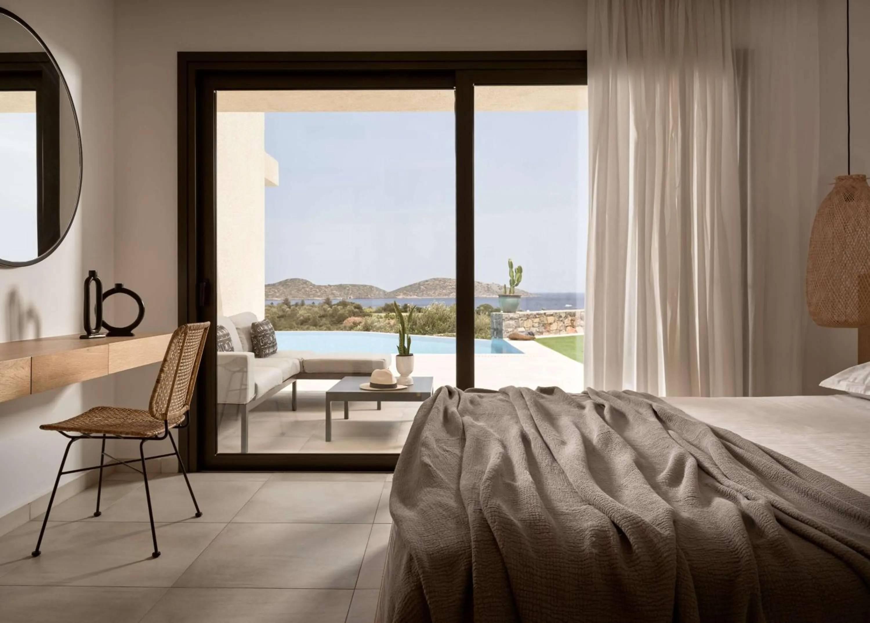 Bed in Elounda Palm Hotel & Suites