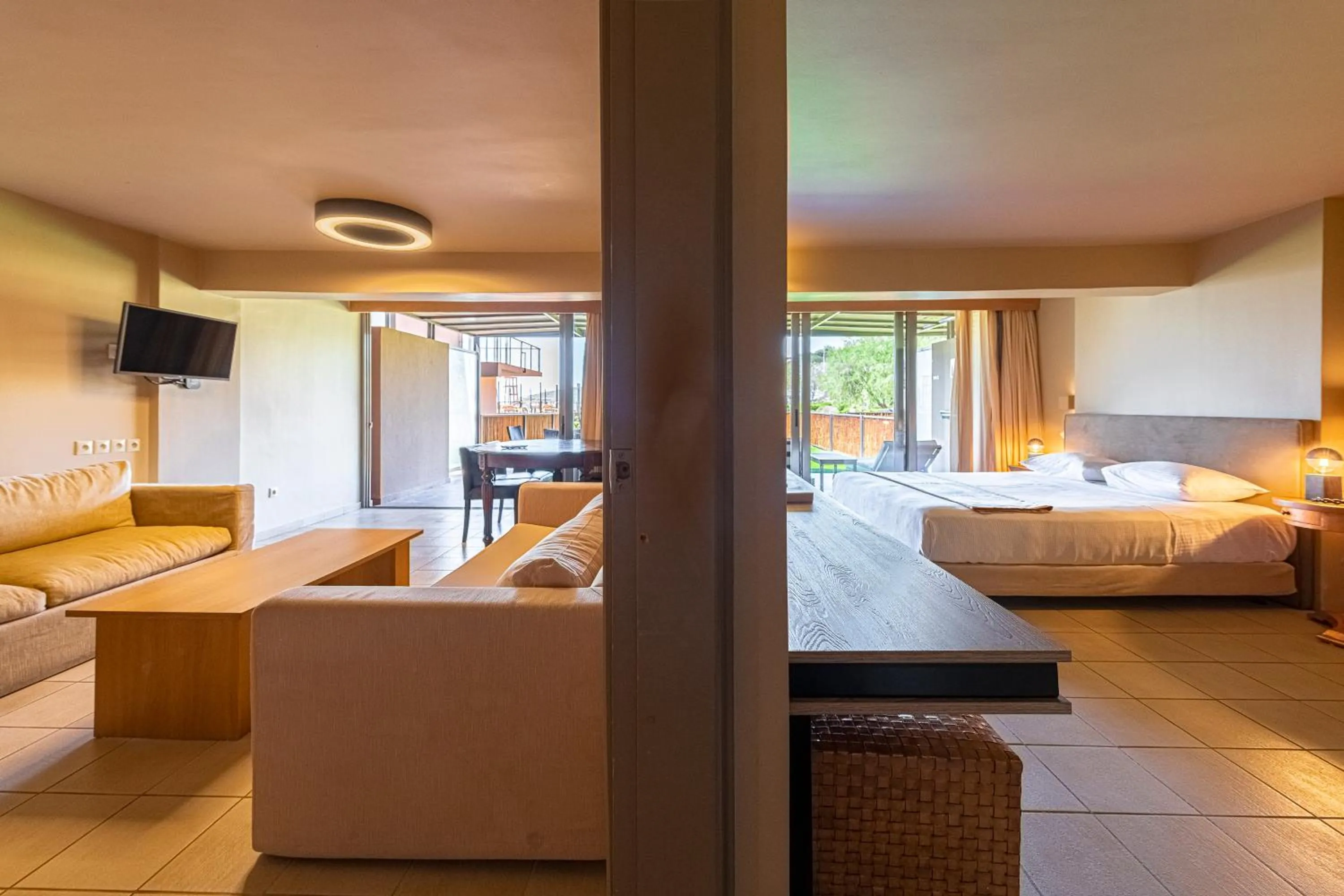 Family in Aegeon Beach Hotel