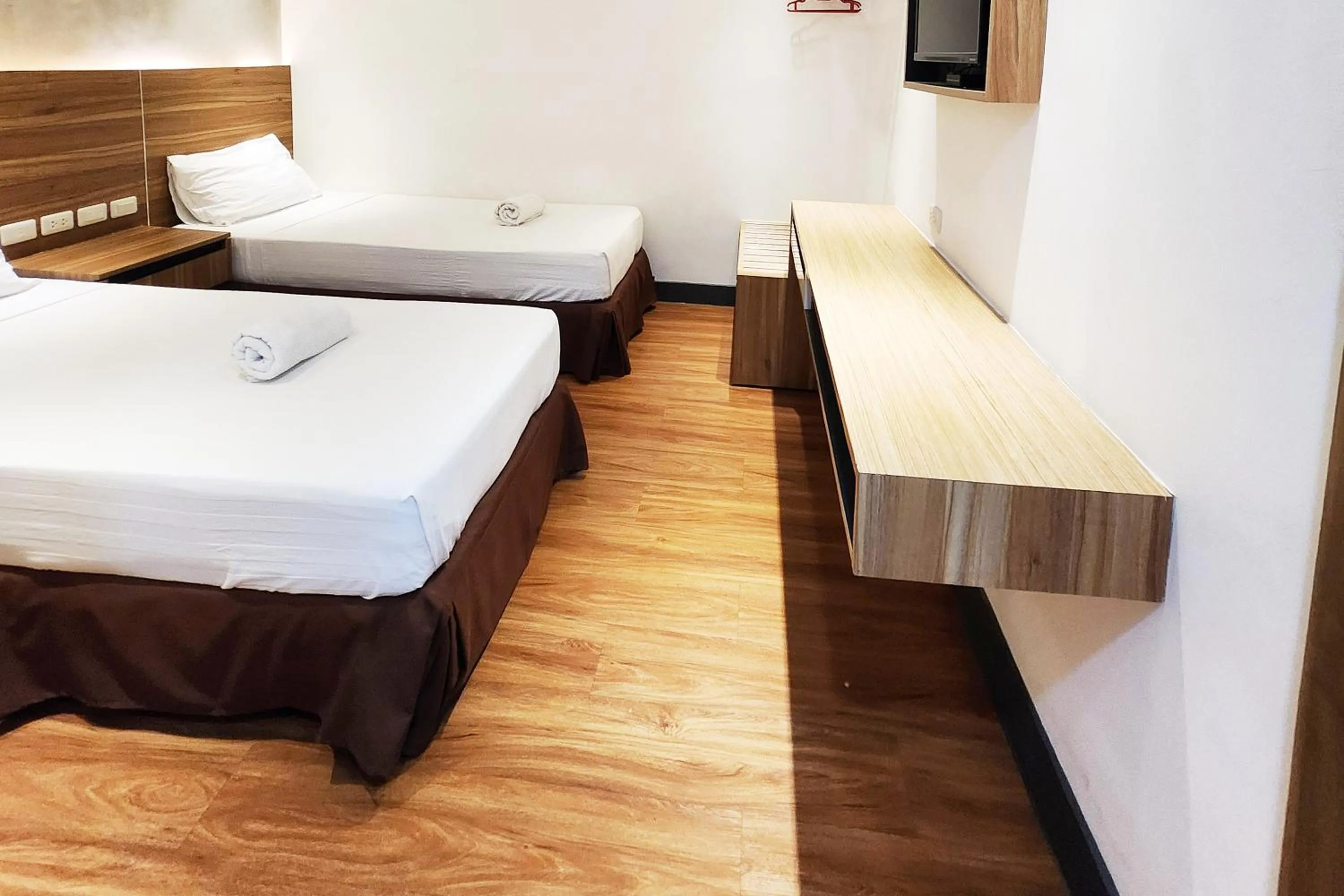 Bed in Boulevard Pension Hotel Cebu