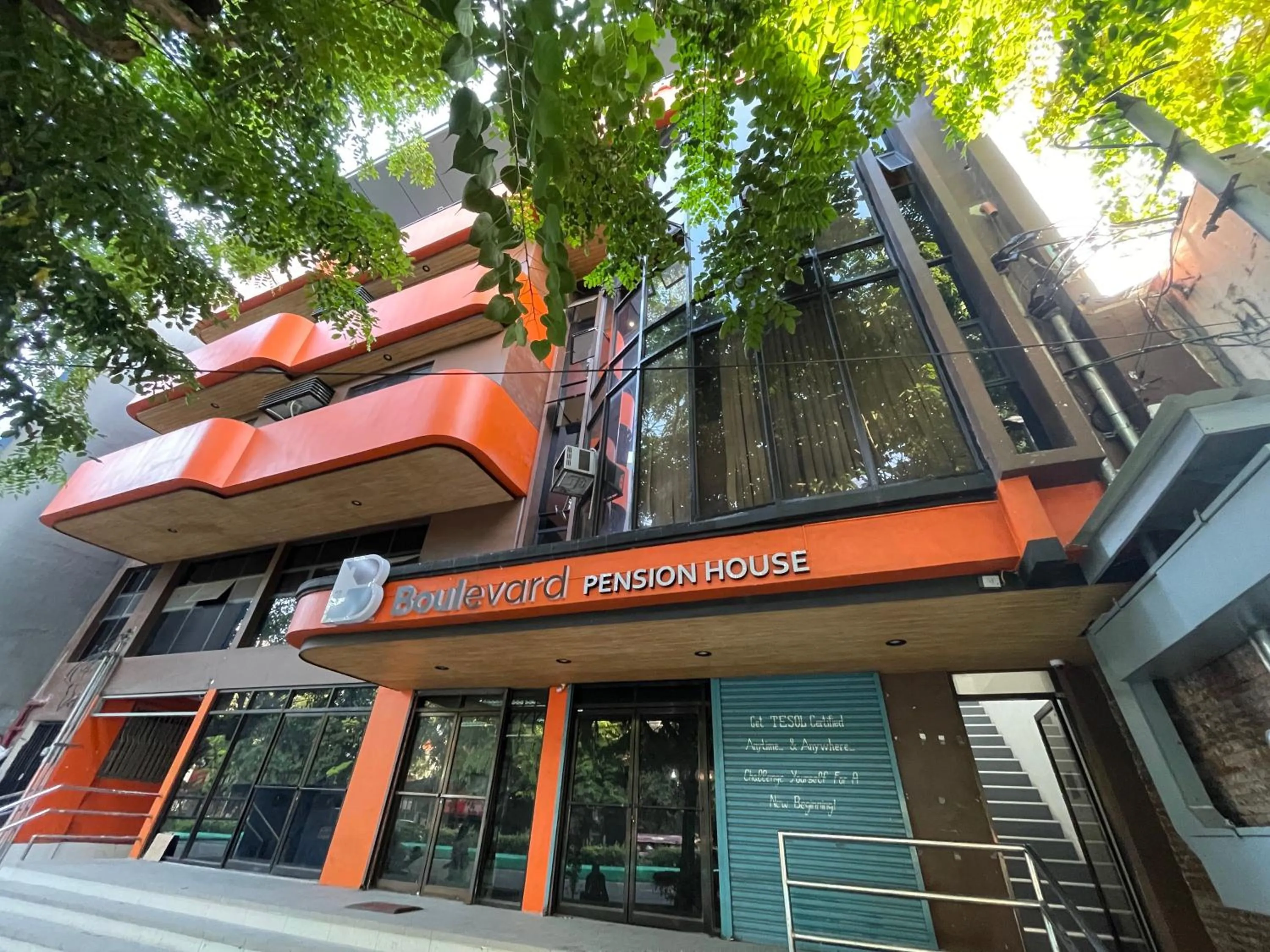Facade/entrance in Boulevard Pension Hotel Cebu